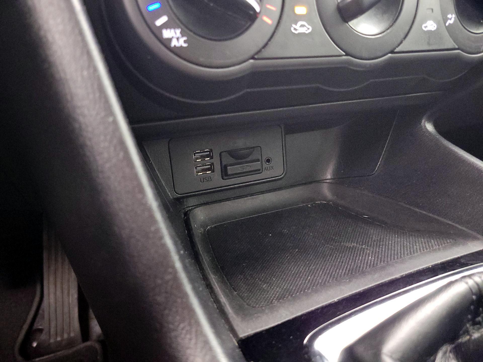 Thumbnail: 2017 Mazda Mazda3 - 18