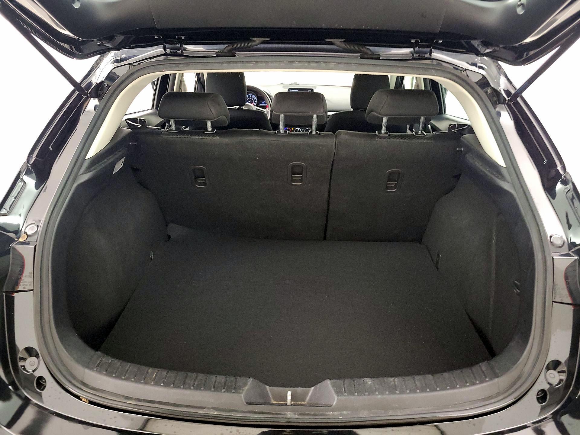 Thumbnail: 2017 Mazda Mazda3 - 20