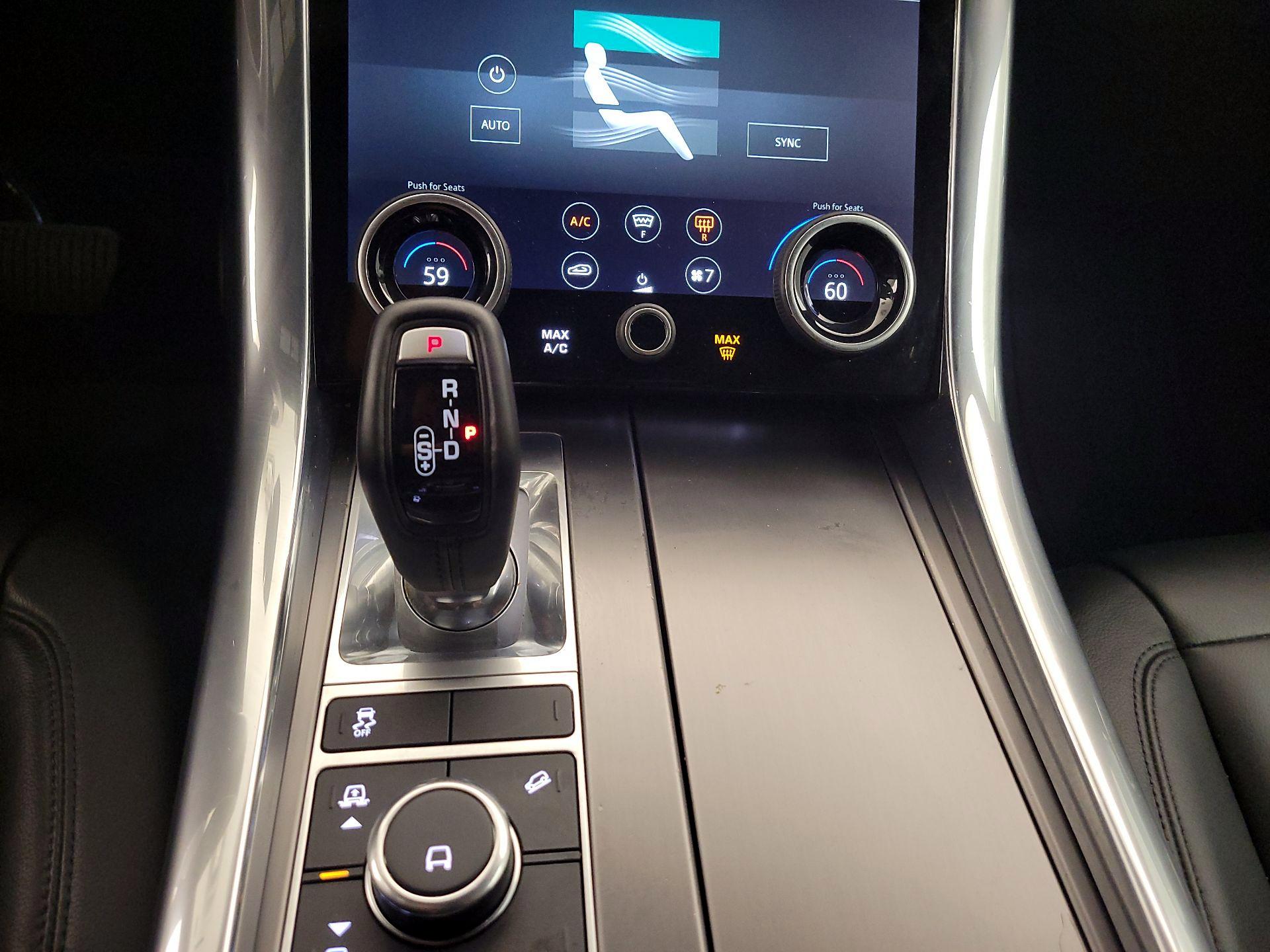 Thumbnail: 2020 Land Rover Range Rover Sport - 17