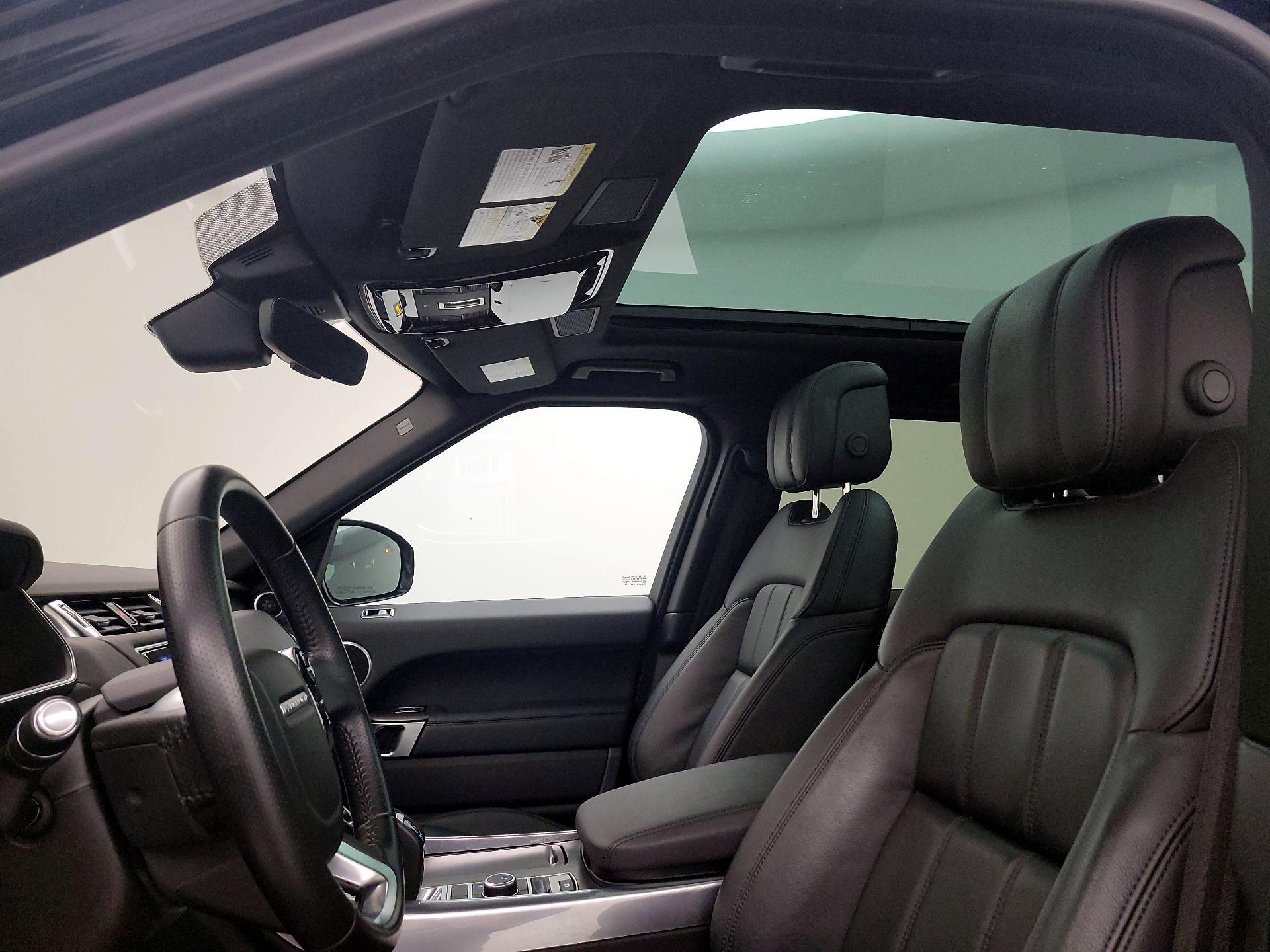 Thumbnail: 2020 Land Rover Range Rover Sport - 18