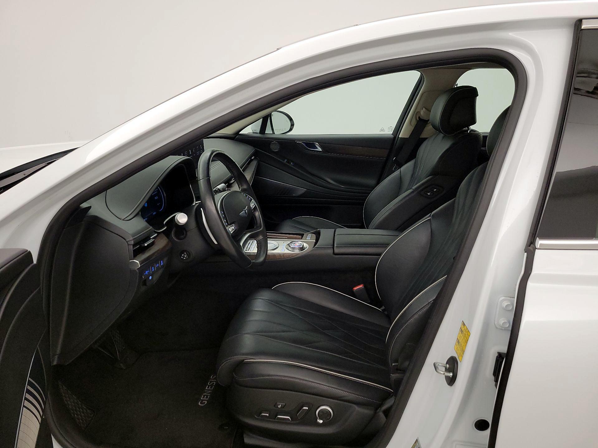 Thumbnail: 2021 Genesis G80 - 11