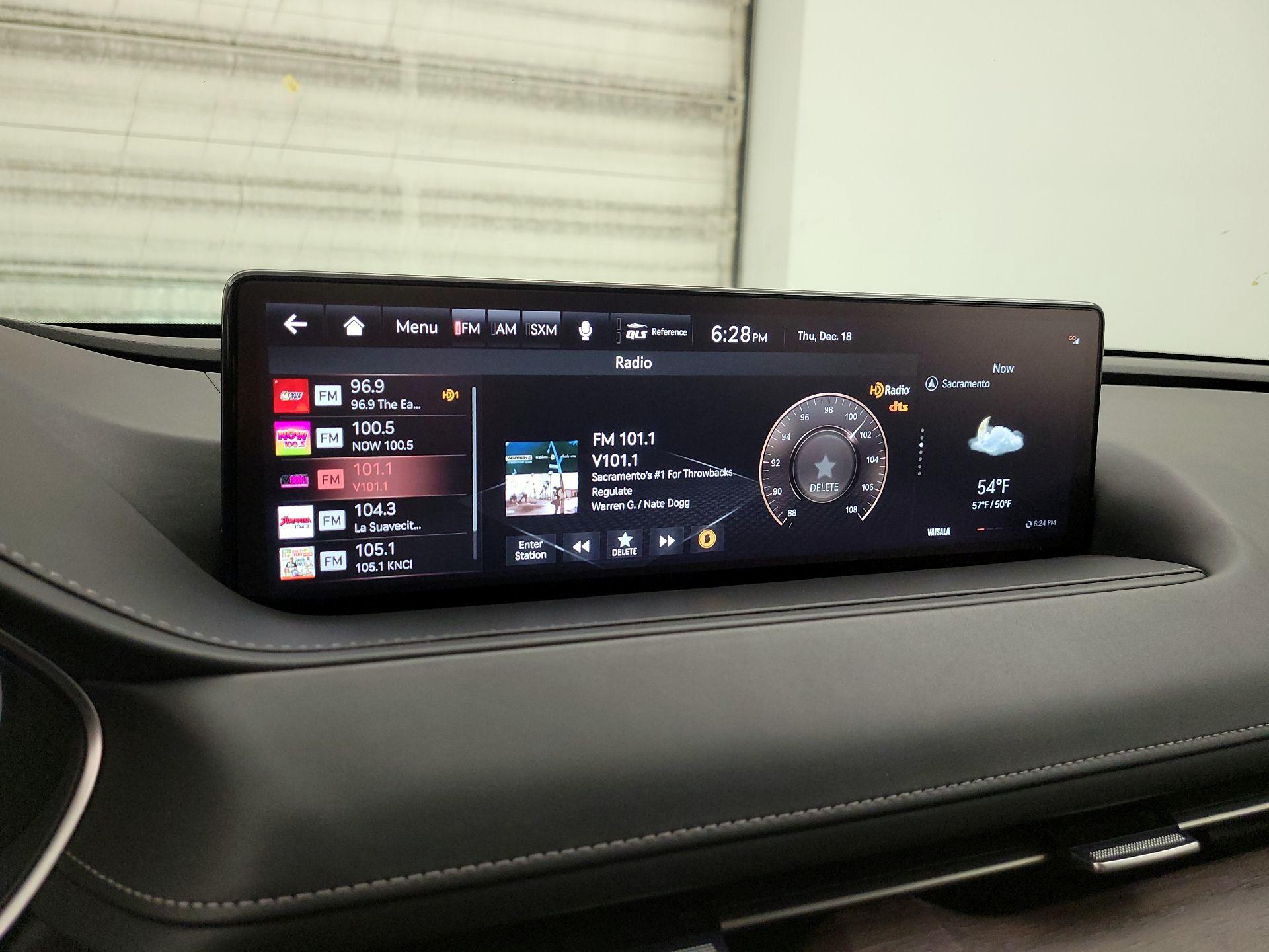 Thumbnail: 2021 Genesis G80 - 16