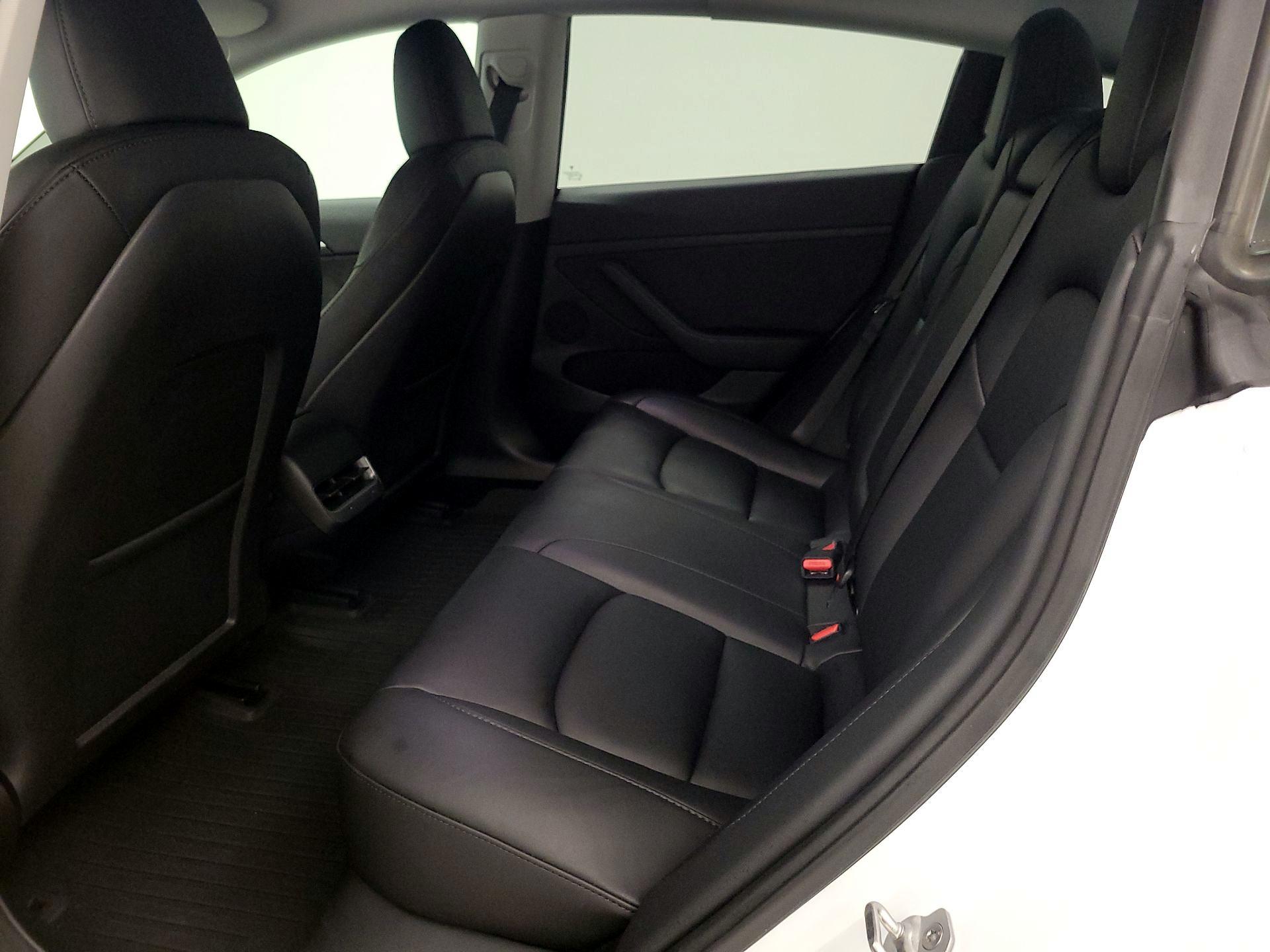 Thumbnail: 2023 Tesla Model 3 - 19