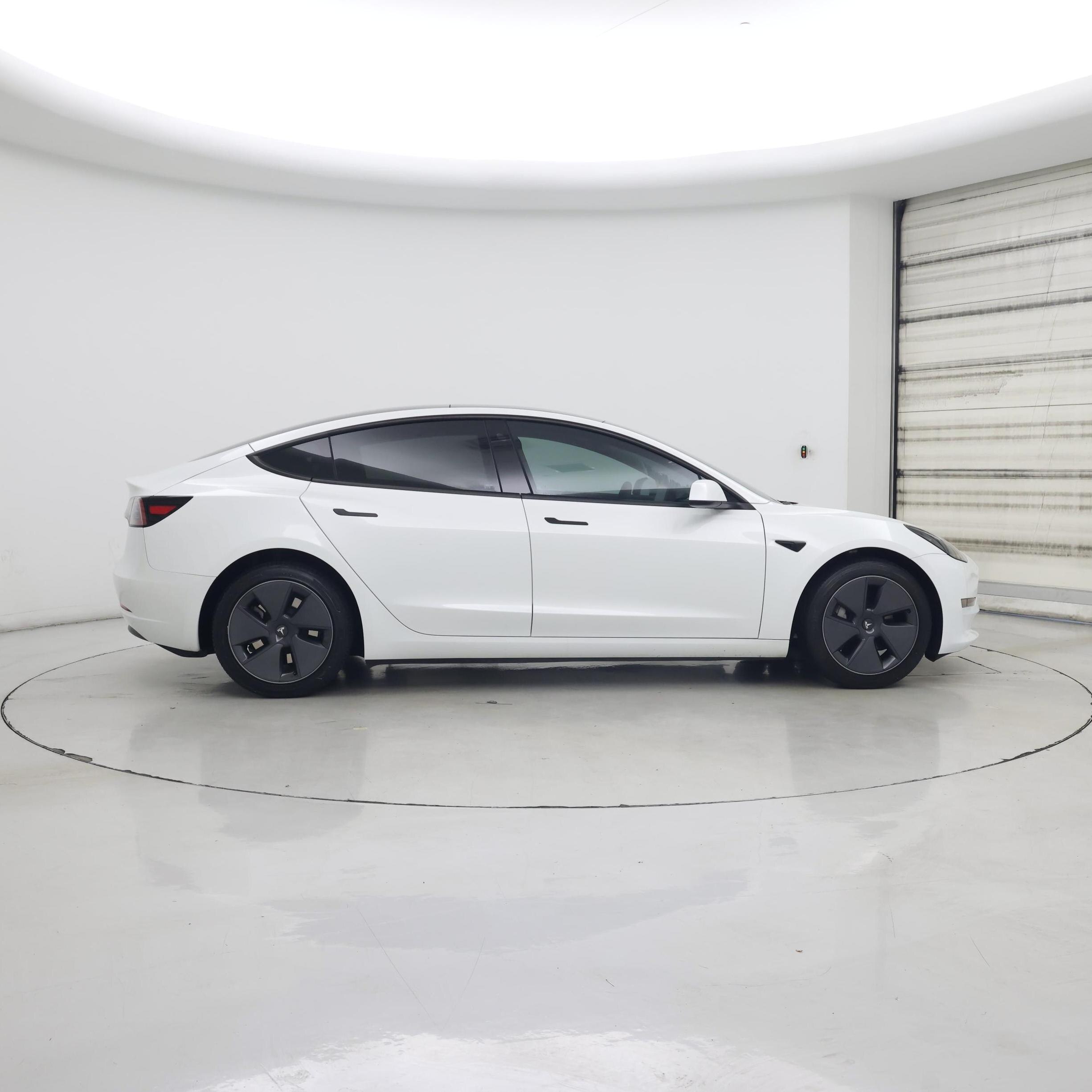 Thumbnail: 2023 Tesla Model 3 - 7