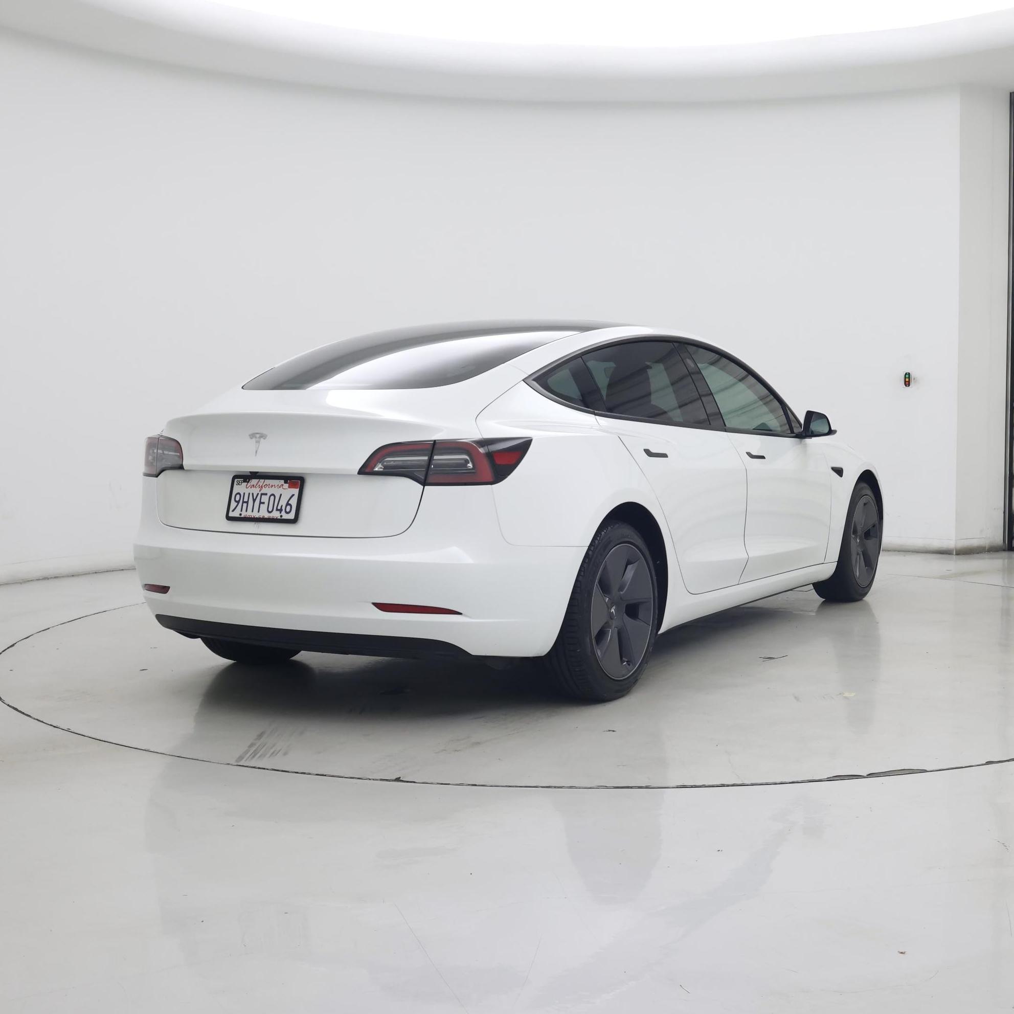 Thumbnail: 2023 Tesla Model 3 - 8