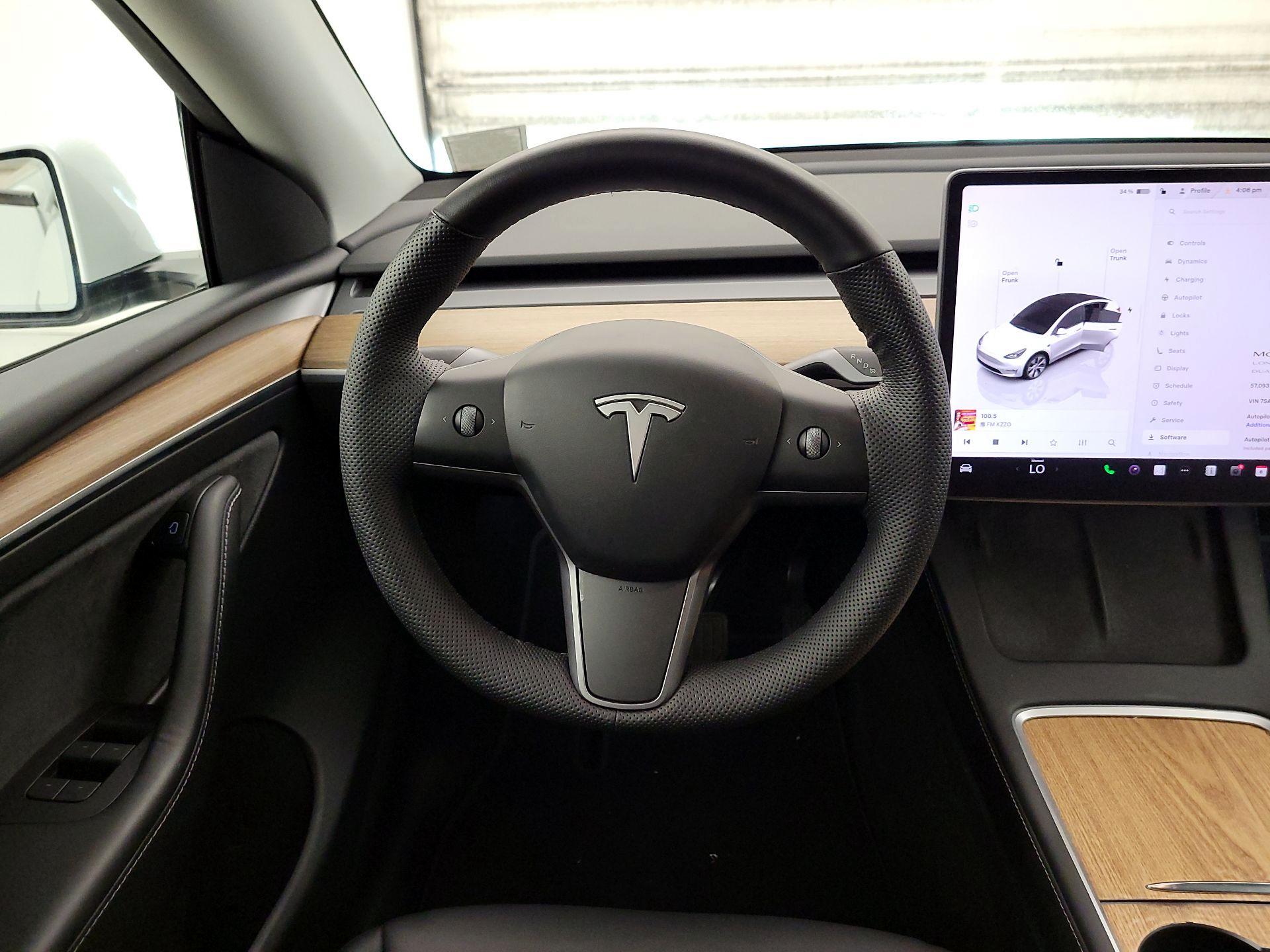 Thumbnail: 2023 Tesla Model Y - 10