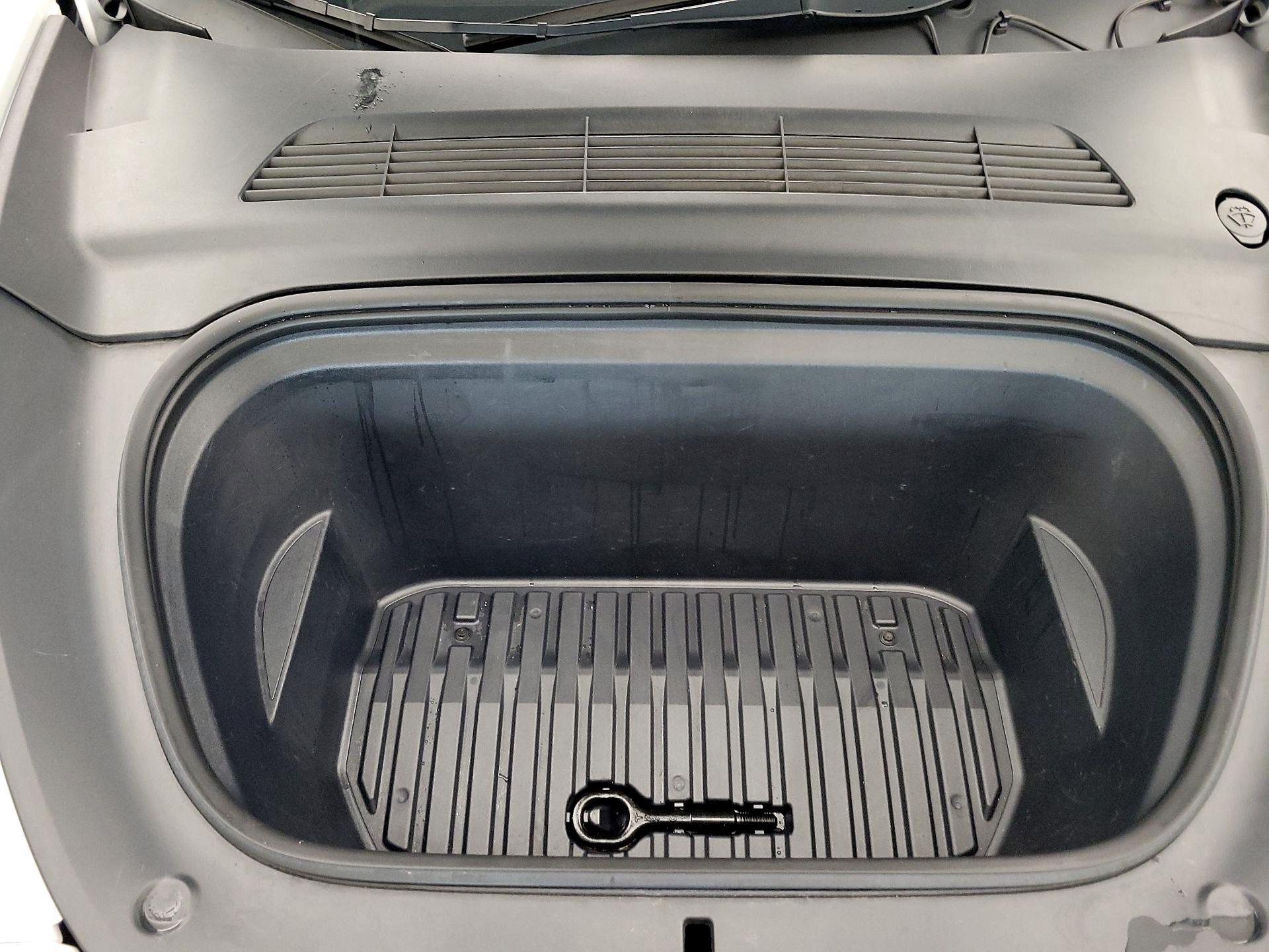 Thumbnail: 2023 Tesla Model Y - 19