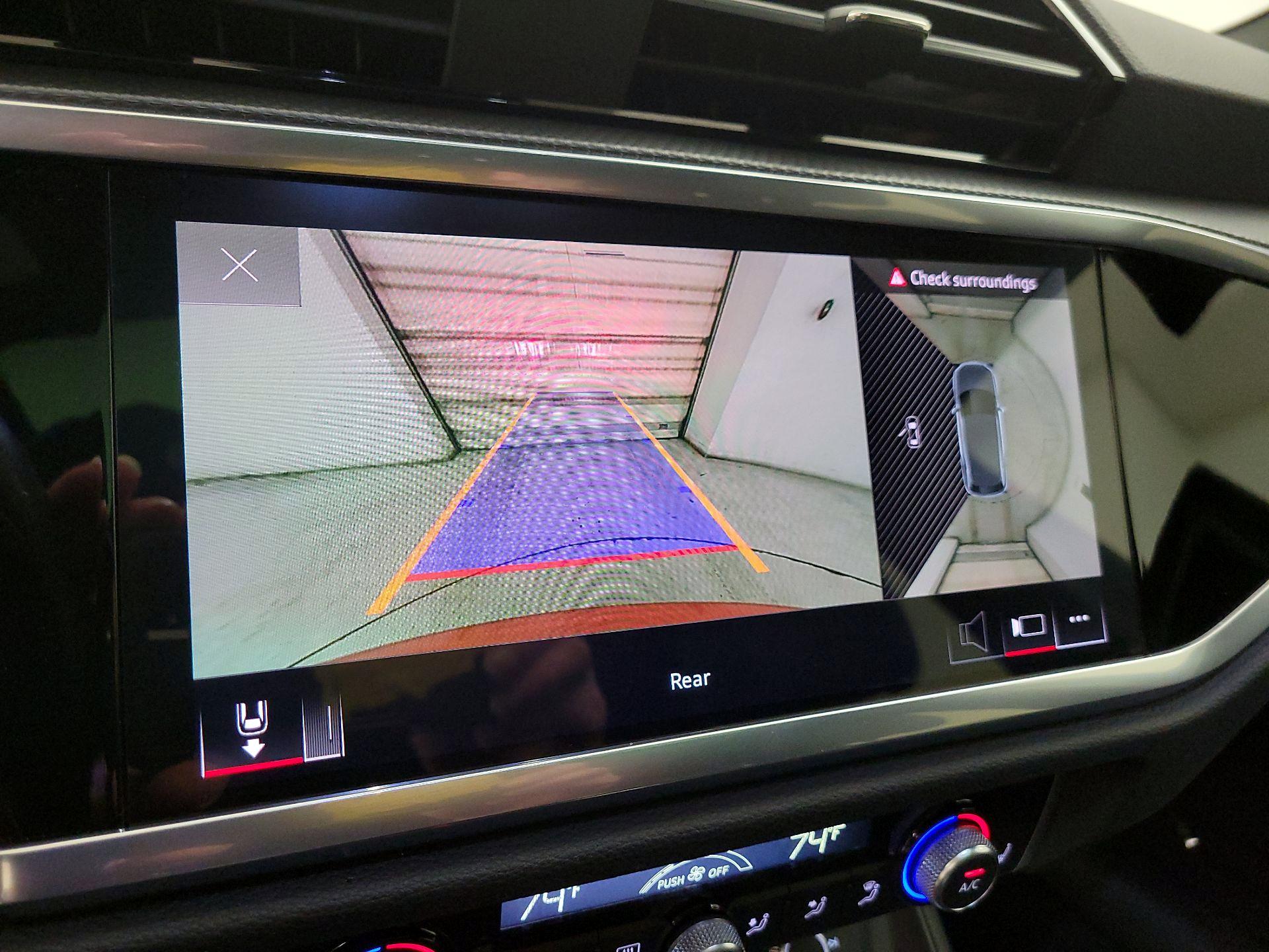 Thumbnail: 2022 Audi Q3 - 13