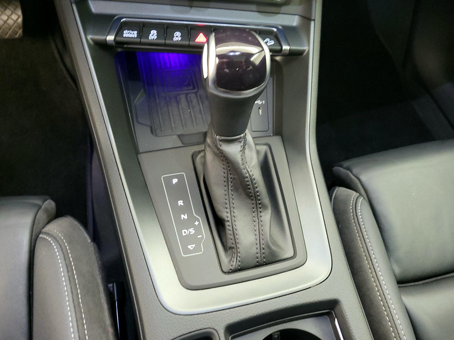 Thumbnail: 2022 Audi Q3 - 16