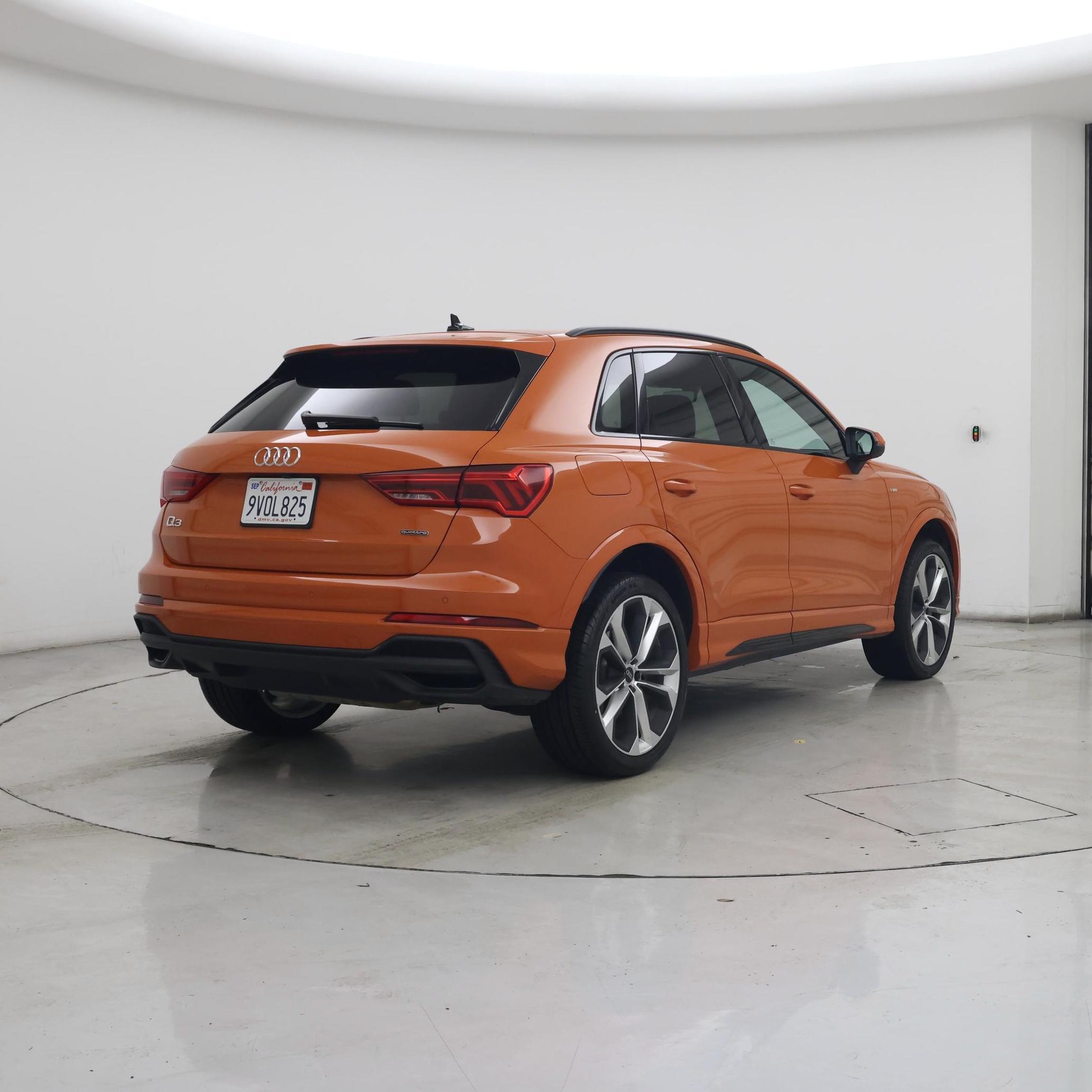 Thumbnail: 2022 Audi Q3 - 8