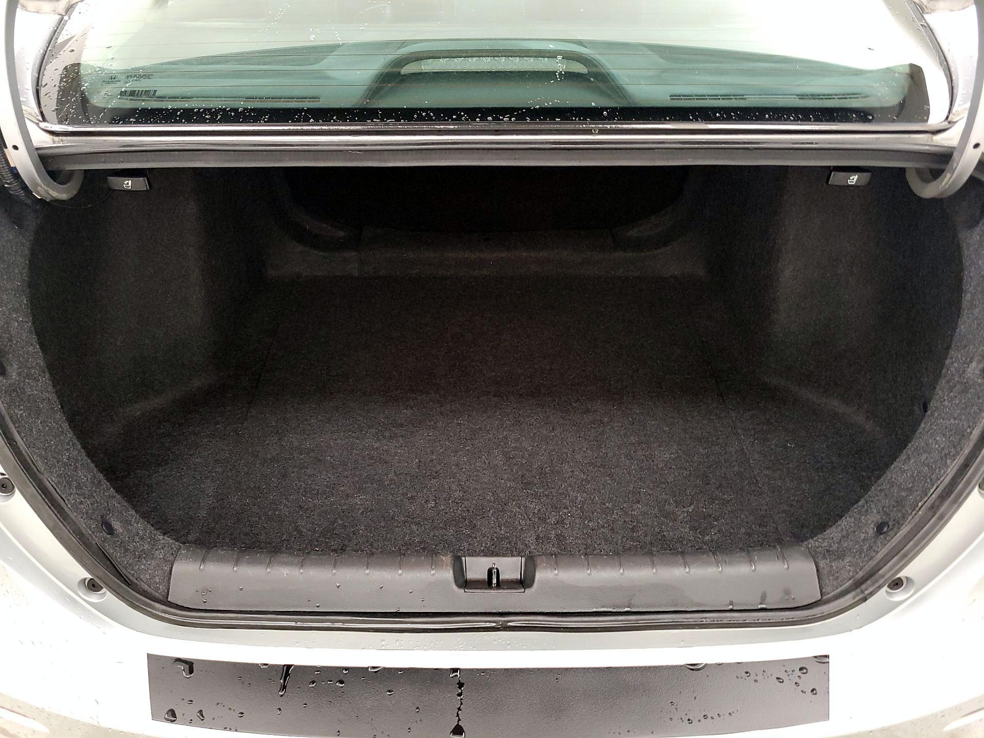 Thumbnail: 2020 Honda Insight - 19