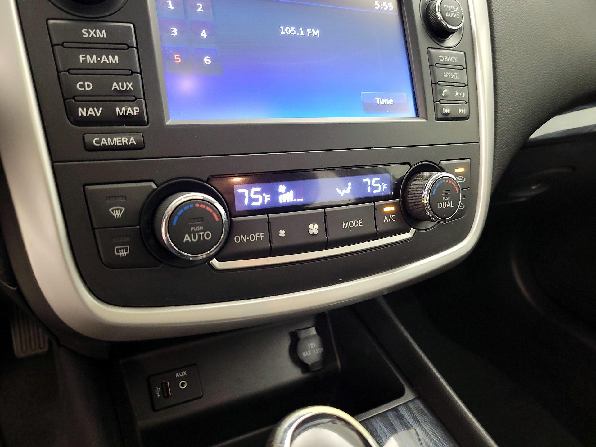 Thumbnail: 2016 Nissan Altima - 15