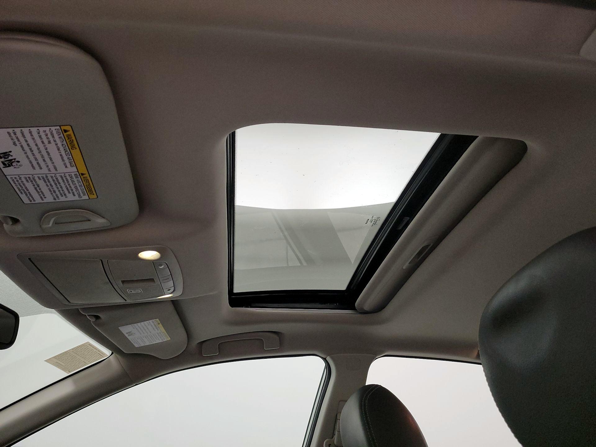 Thumbnail: 2016 Nissan Altima - 17