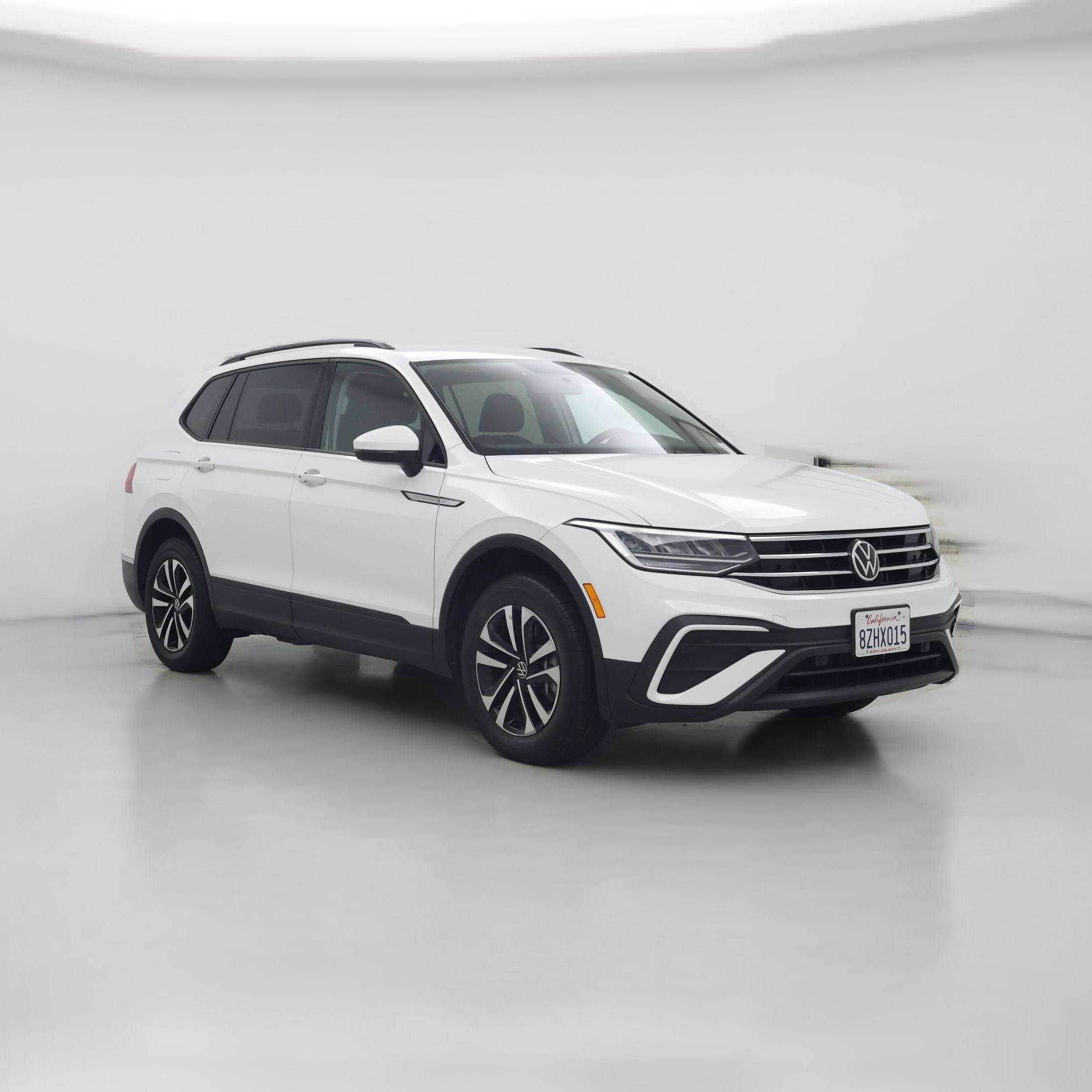 Thumbnail: 2022 Volkswagen Tiguan - 1