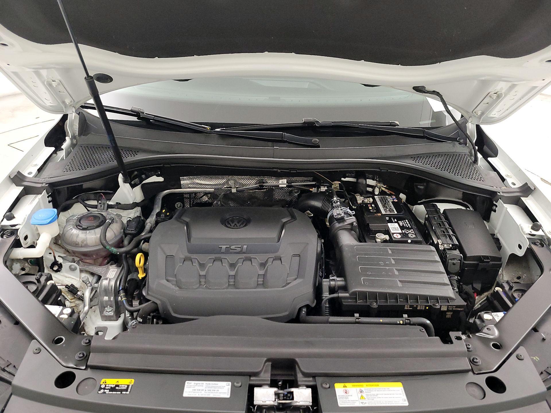 Thumbnail: 2022 Volkswagen Tiguan - 18