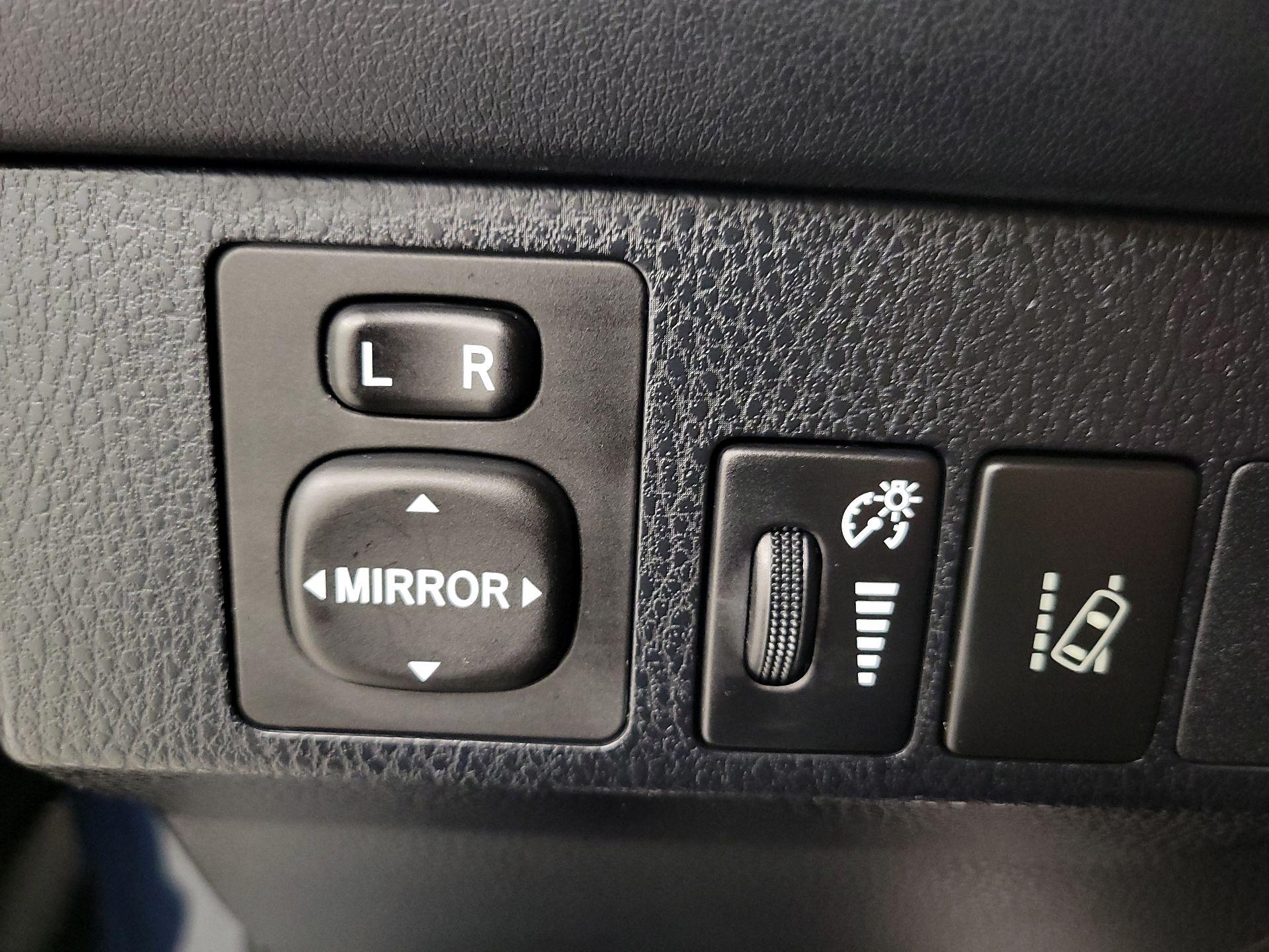 Thumbnail: 2017 Toyota RAV4 - 13