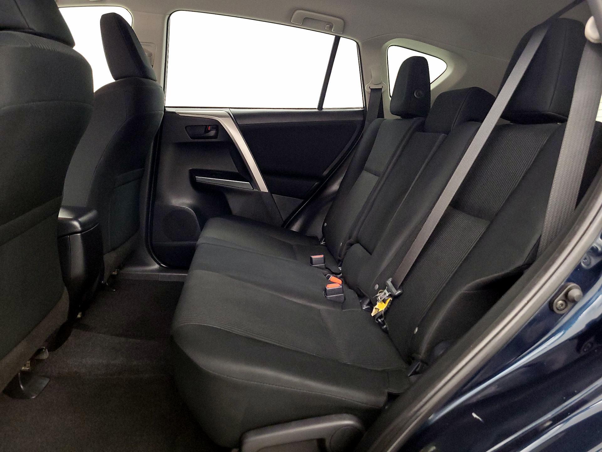 Thumbnail: 2017 Toyota RAV4 - 18