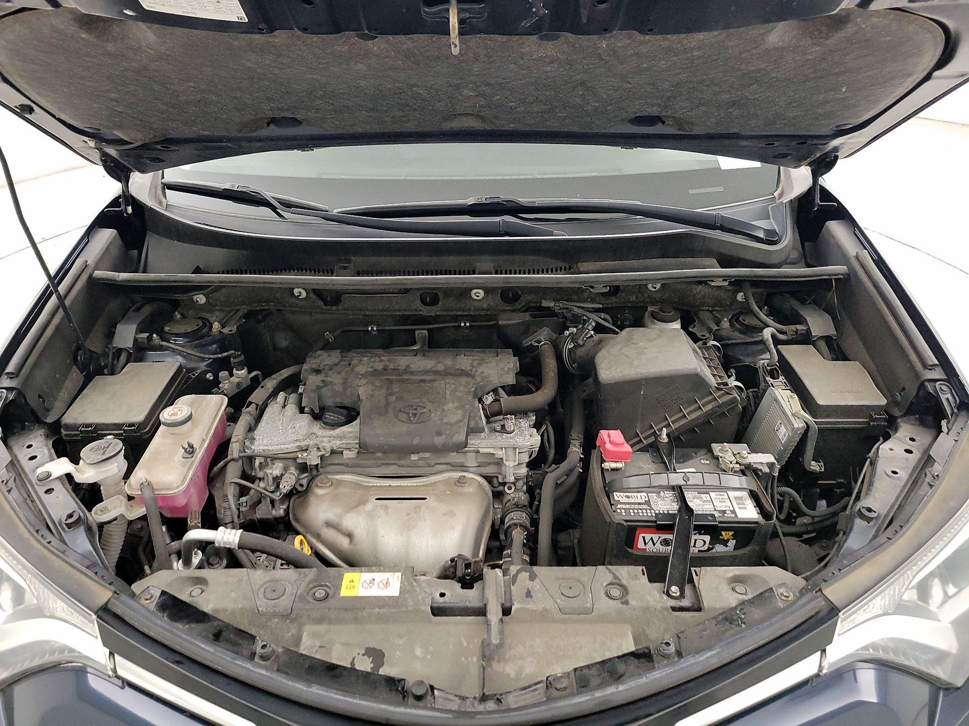 Thumbnail: 2017 Toyota RAV4 - 20