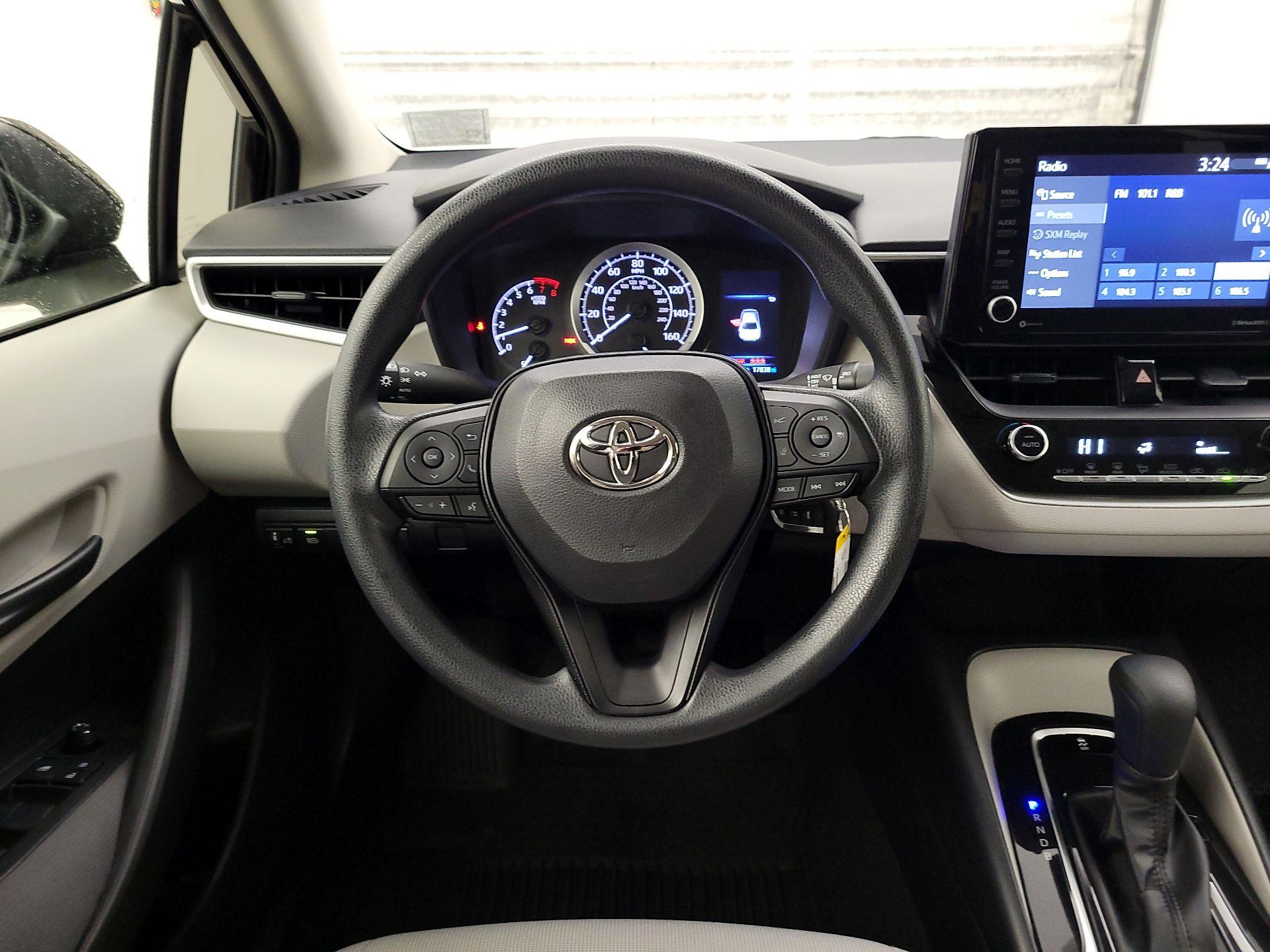 Thumbnail: 2022 Toyota Corolla - 10