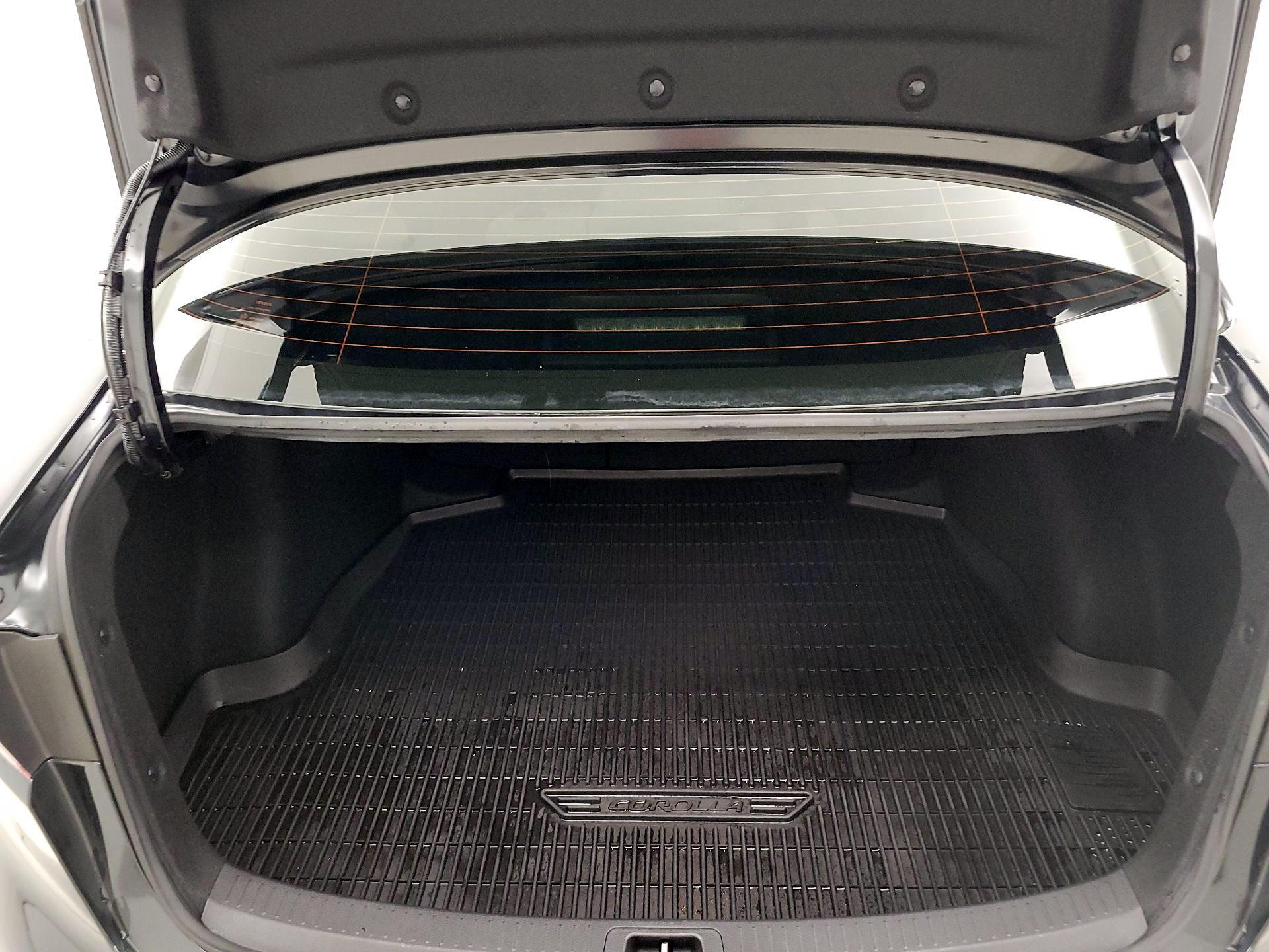 Thumbnail: 2022 Toyota Corolla - 17