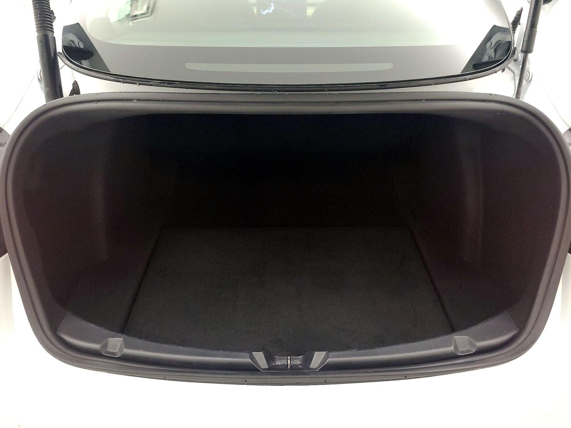 Thumbnail: 2022 Tesla Model 3 - 19