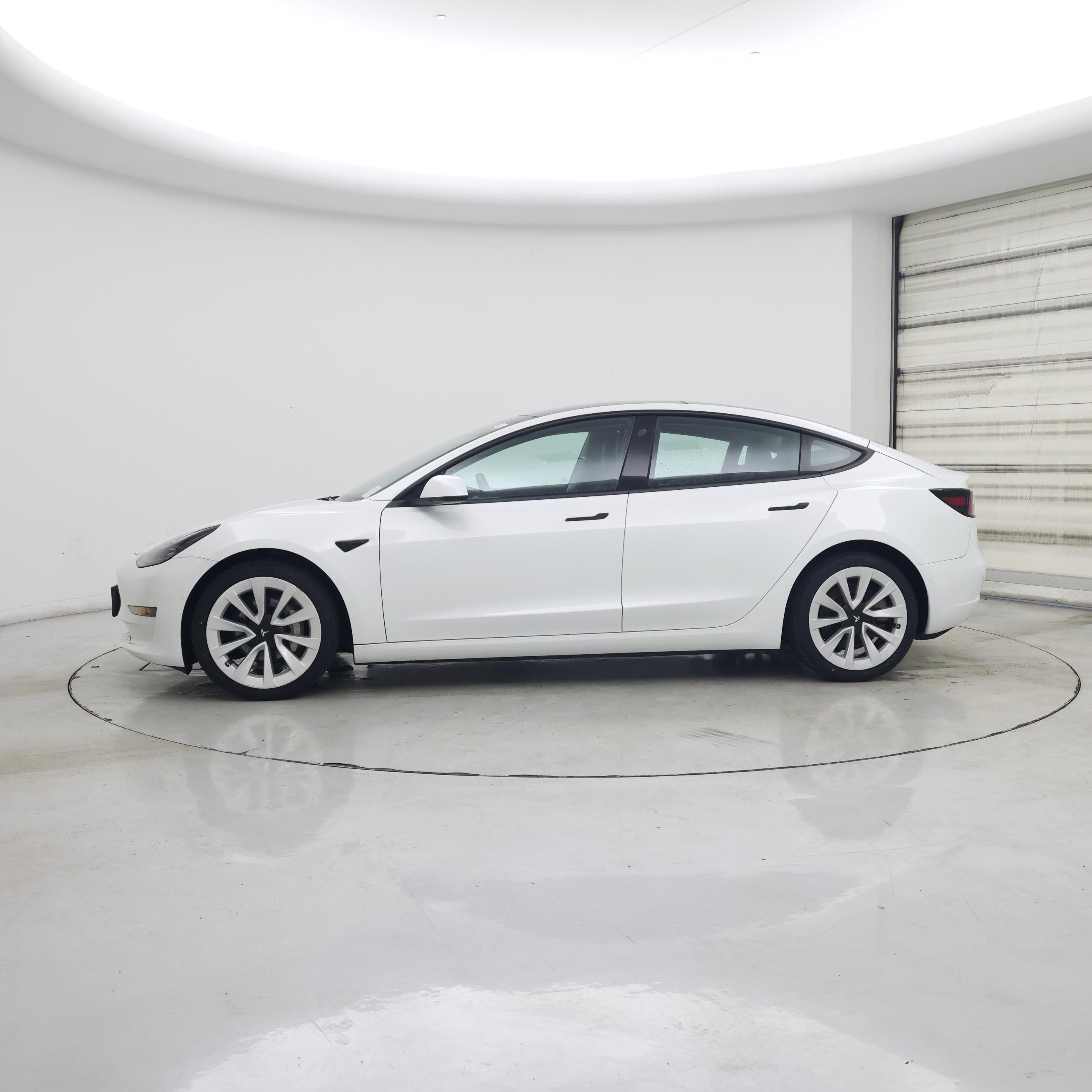 Thumbnail: 2022 Tesla Model 3 - 3