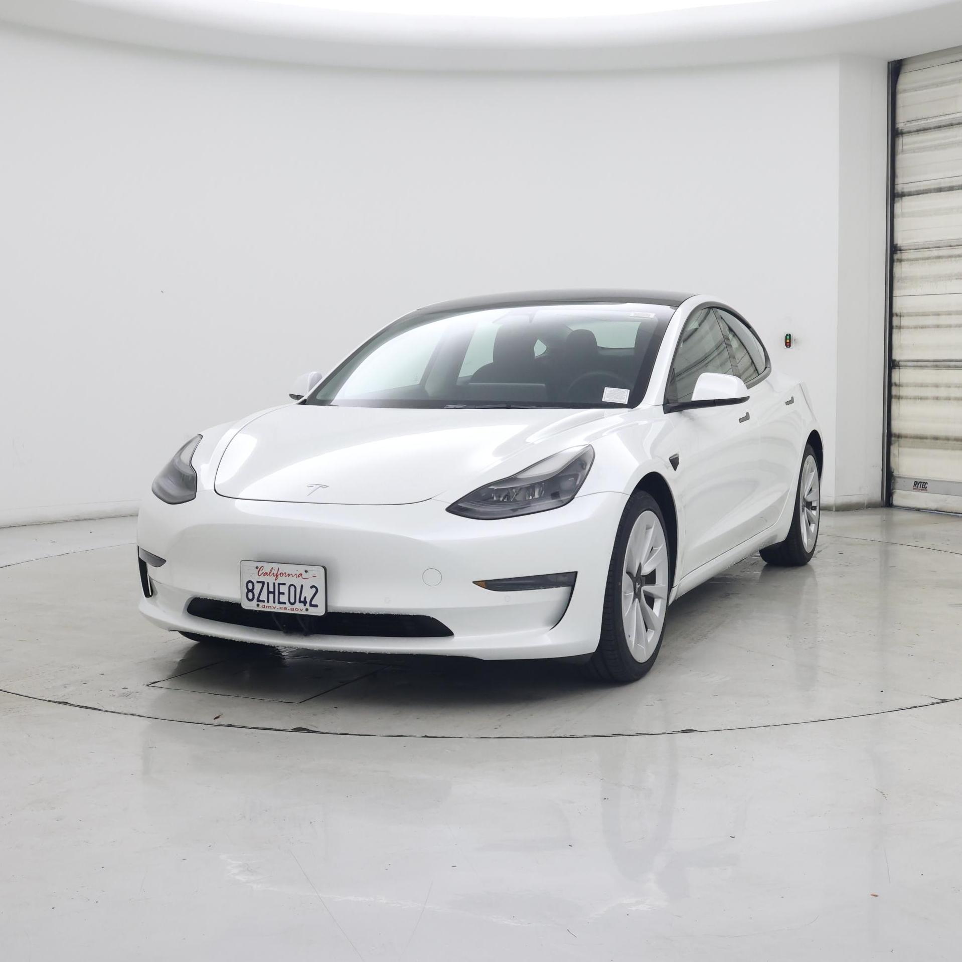 Thumbnail: 2022 Tesla Model 3 - 4