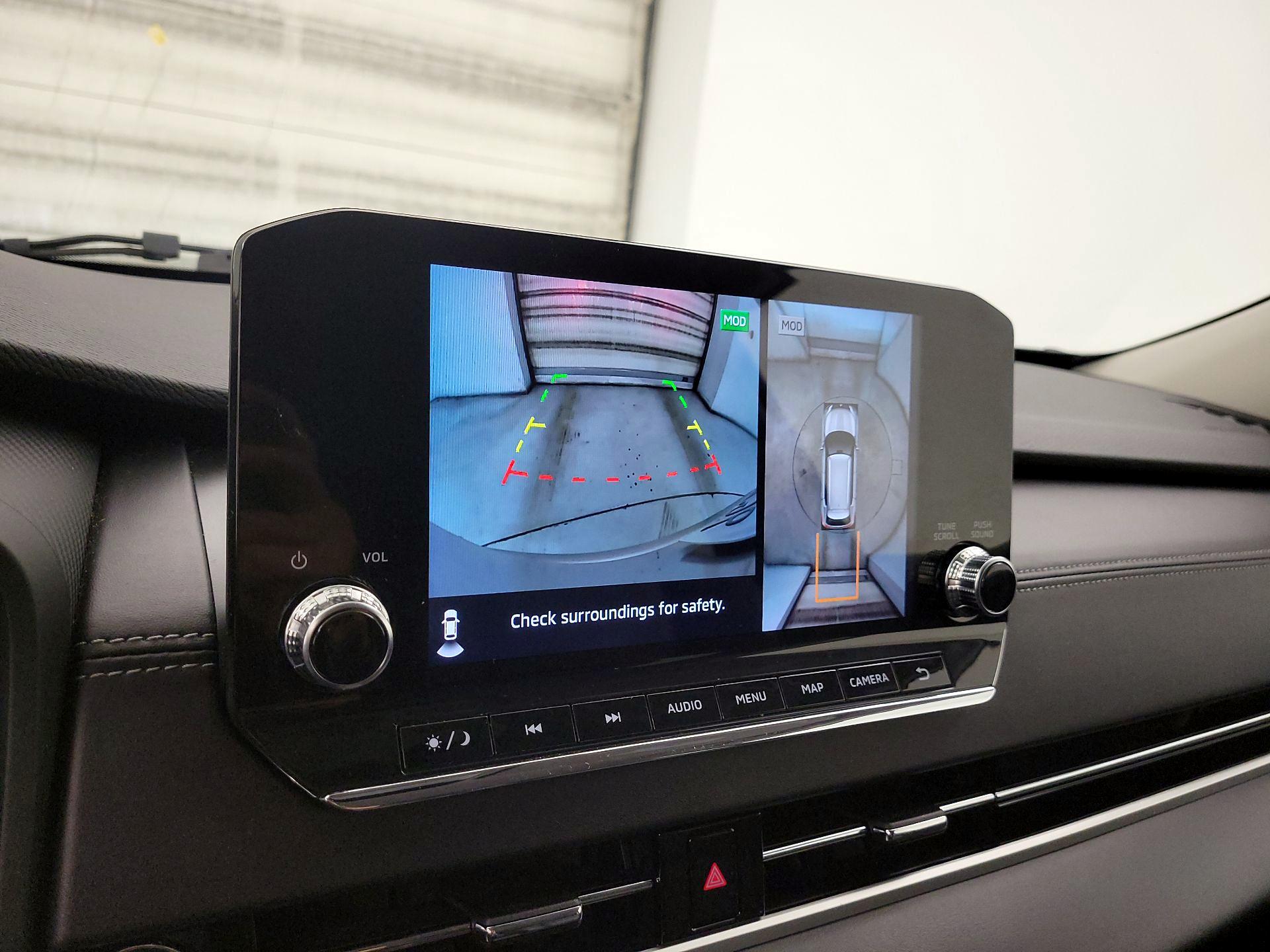 Thumbnail: 2023 Mitsubishi Outlander - 14