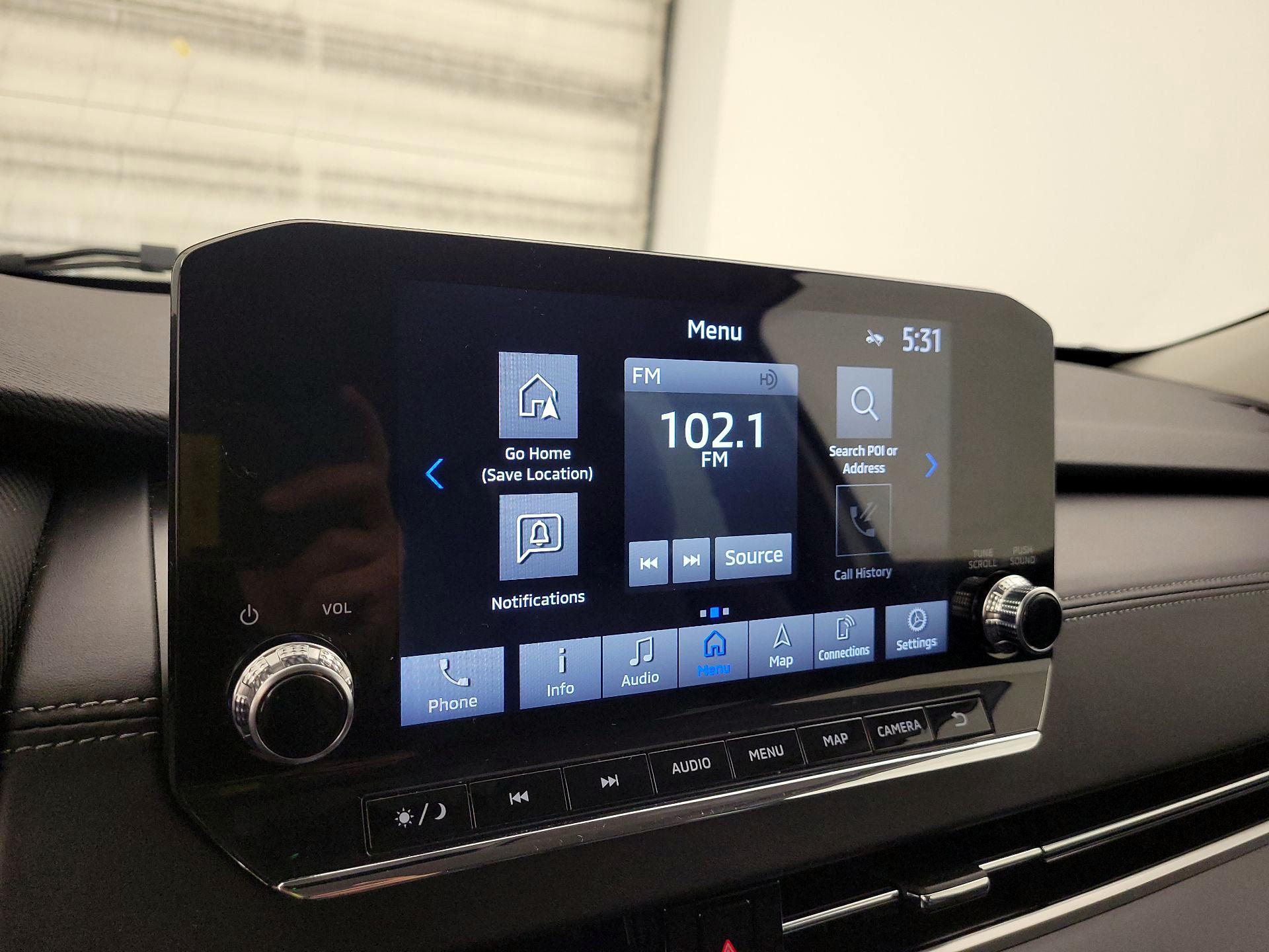 Thumbnail: 2023 Mitsubishi Outlander - 15