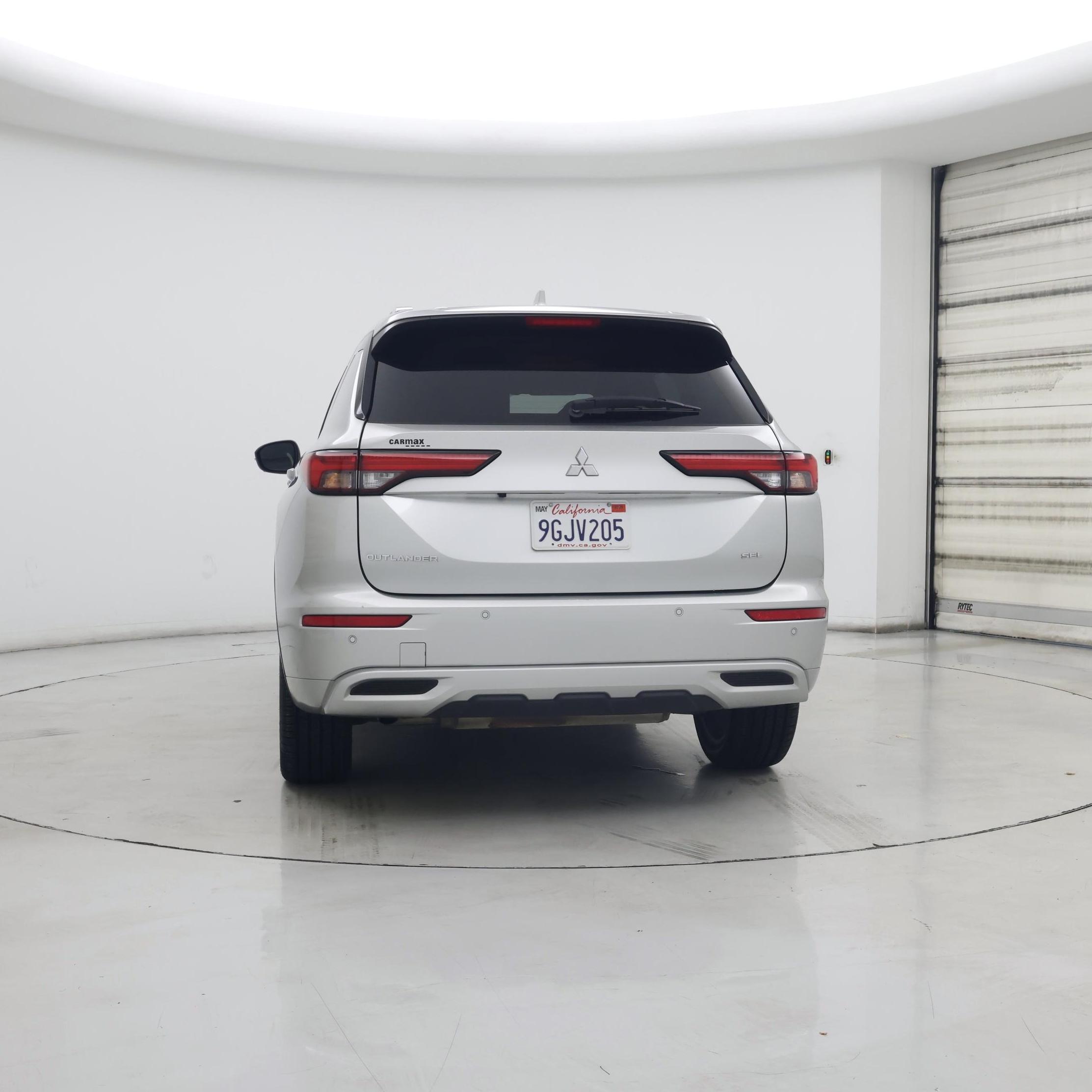 Thumbnail: 2023 Mitsubishi Outlander - 6