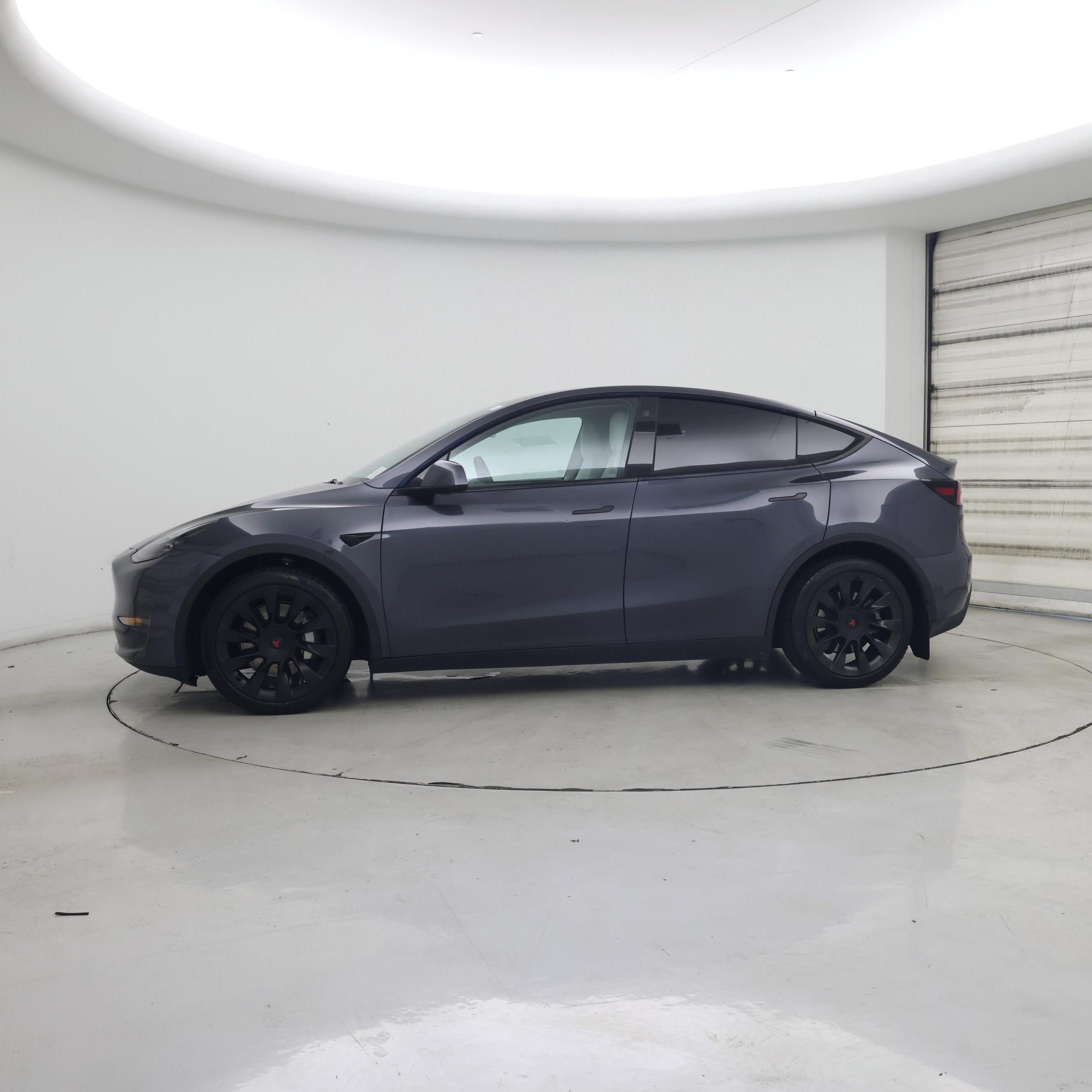 Thumbnail: 2022 Tesla Model Y - 3