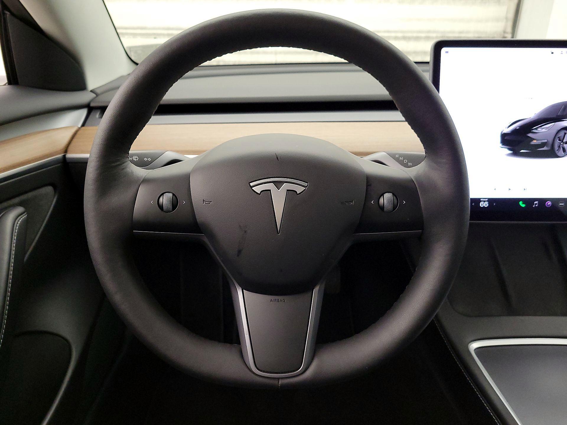 Thumbnail: 2022 Tesla Model 3 - 10