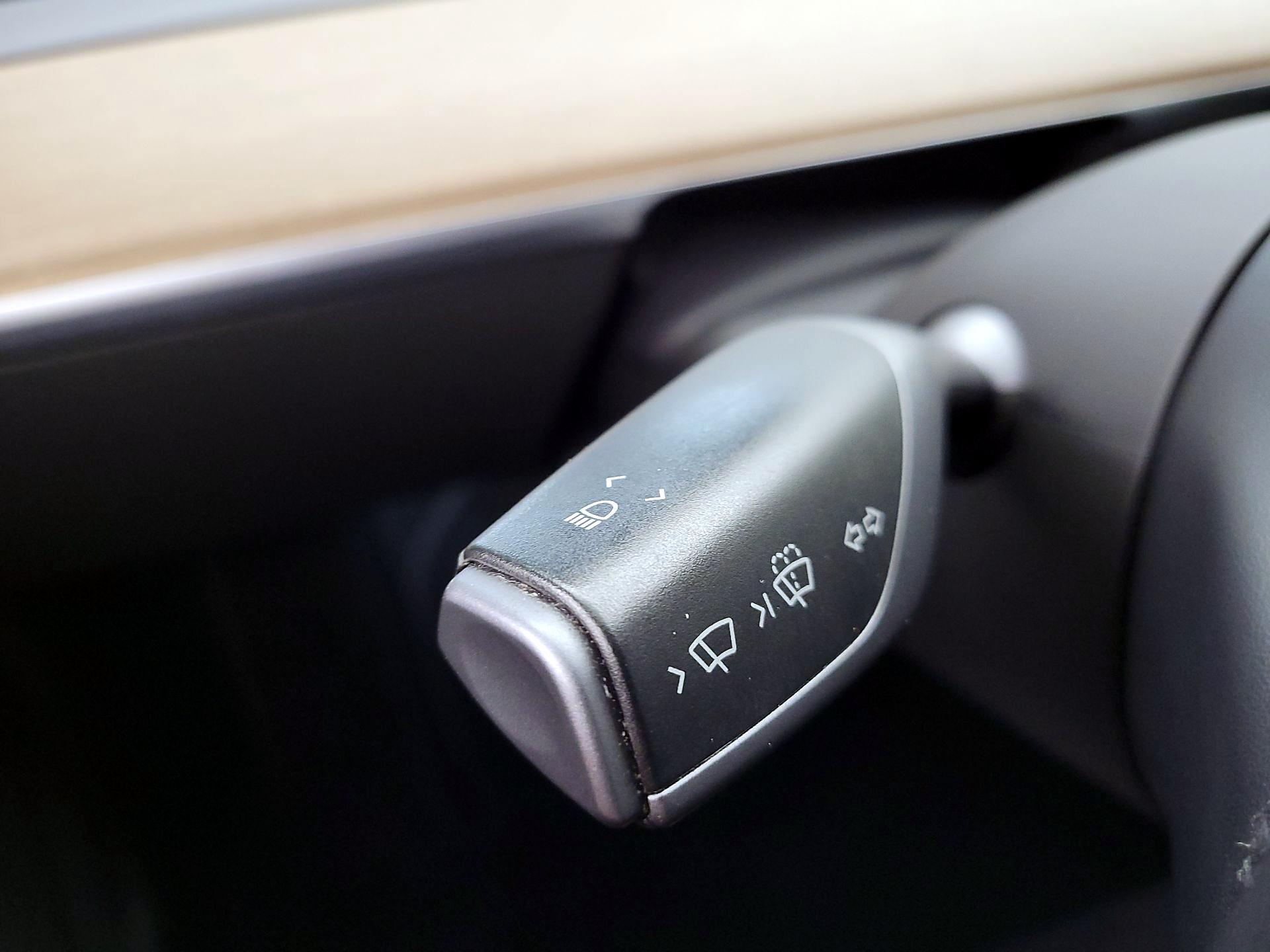 Thumbnail: 2022 Tesla Model 3 - 13