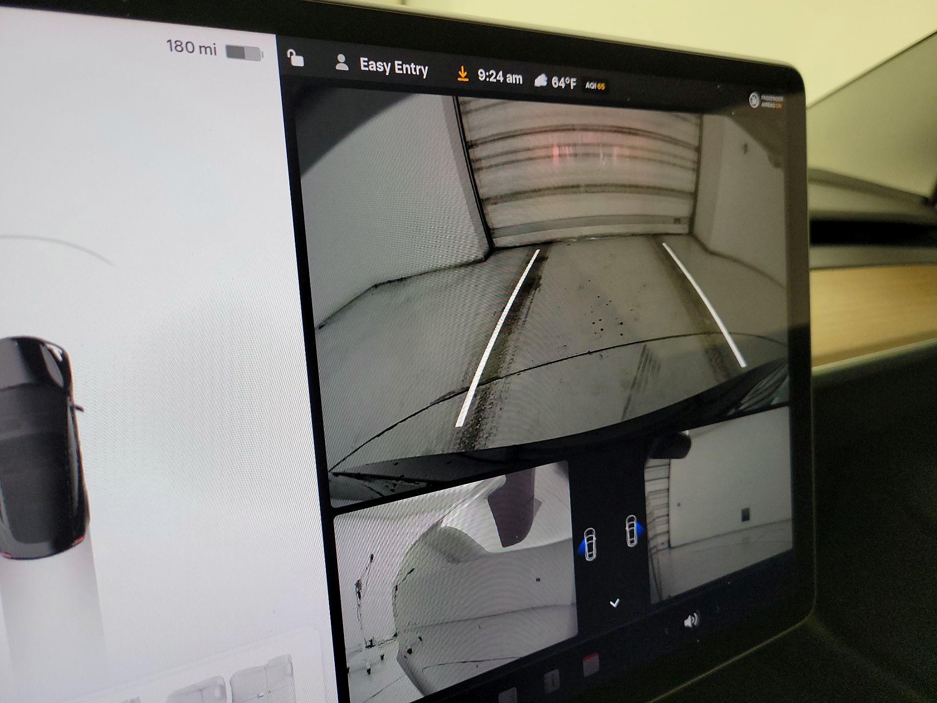 Thumbnail: 2022 Tesla Model 3 - 15