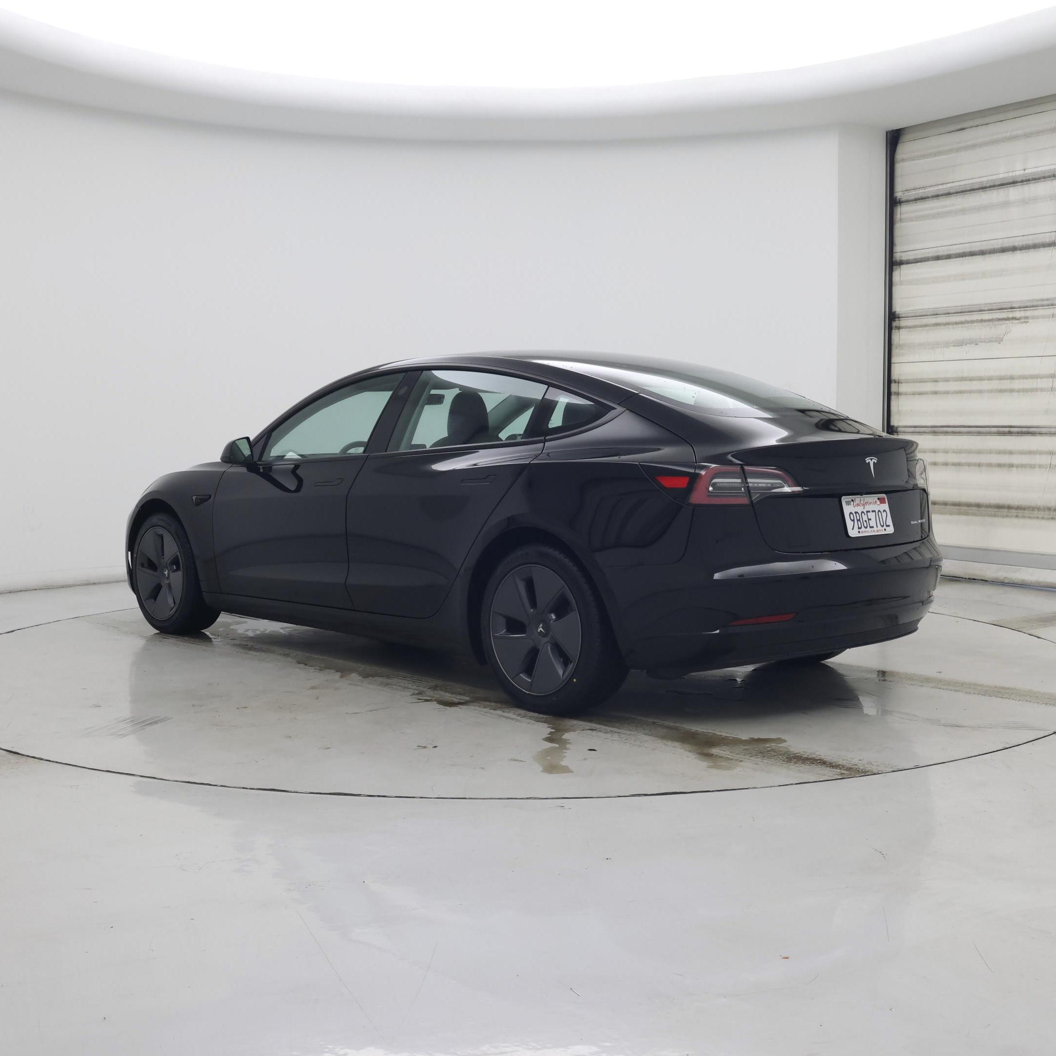 Thumbnail: 2022 Tesla Model 3 - 2