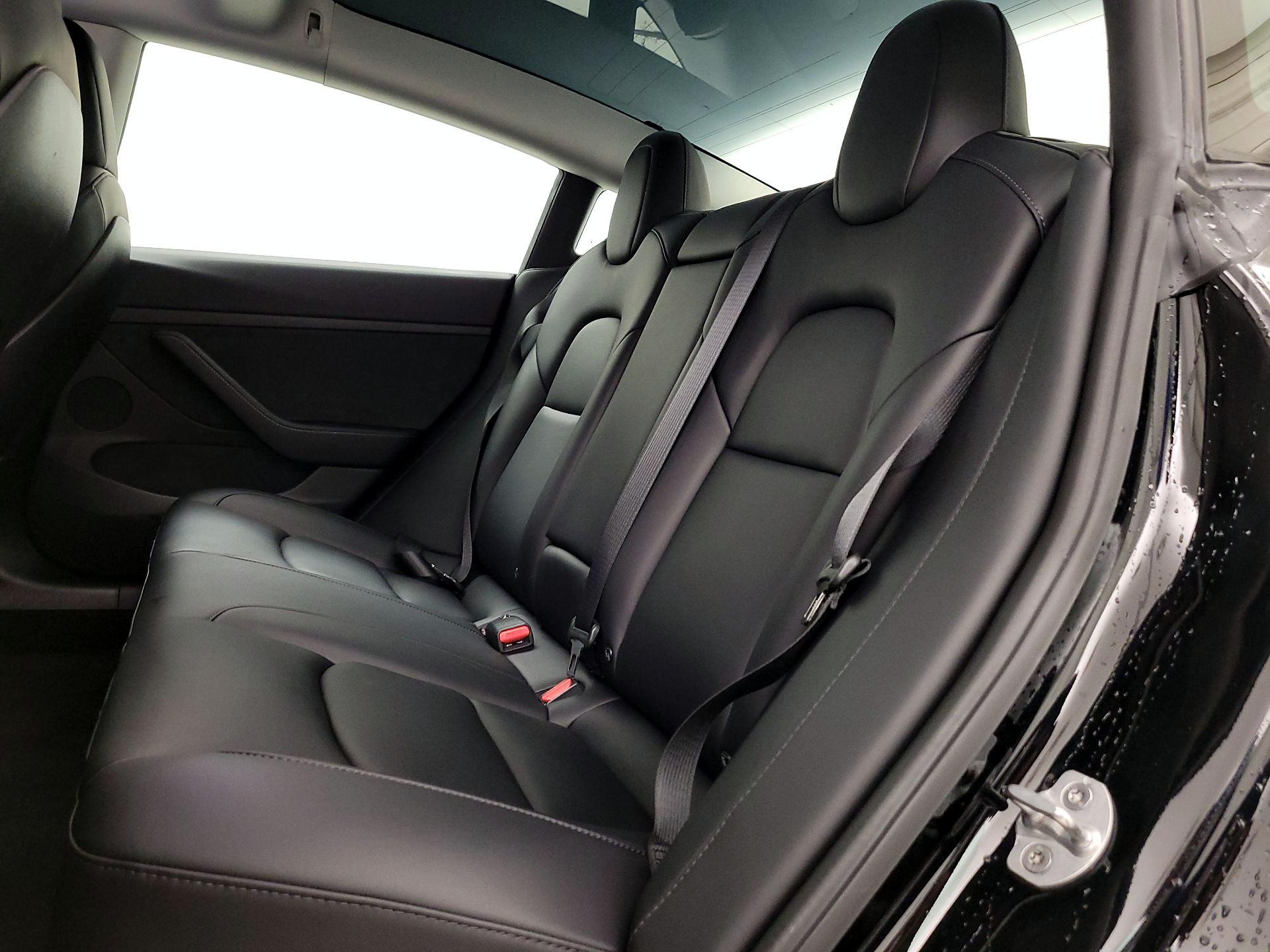 Thumbnail: 2022 Tesla Model 3 - 19