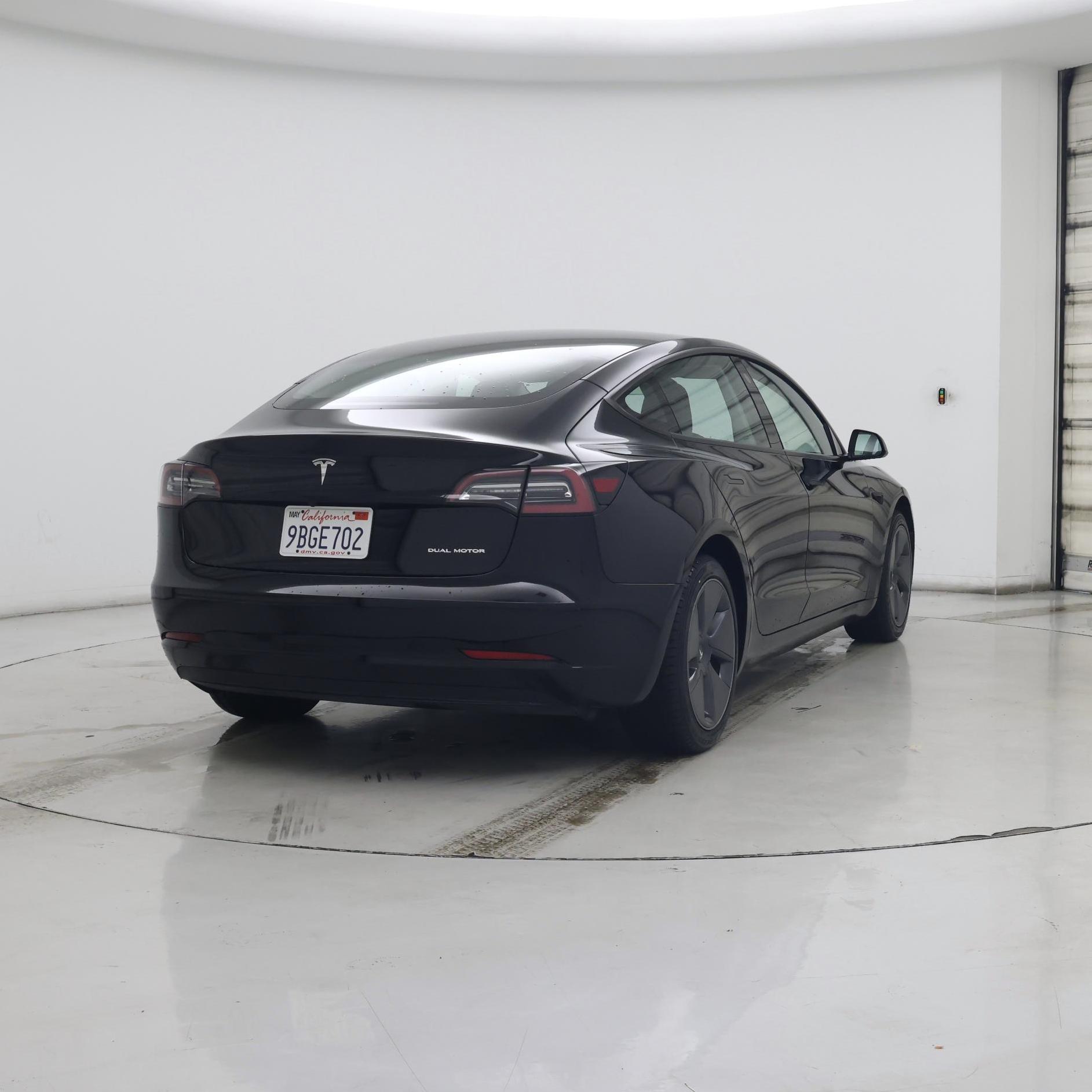 Thumbnail: 2022 Tesla Model 3 - 8