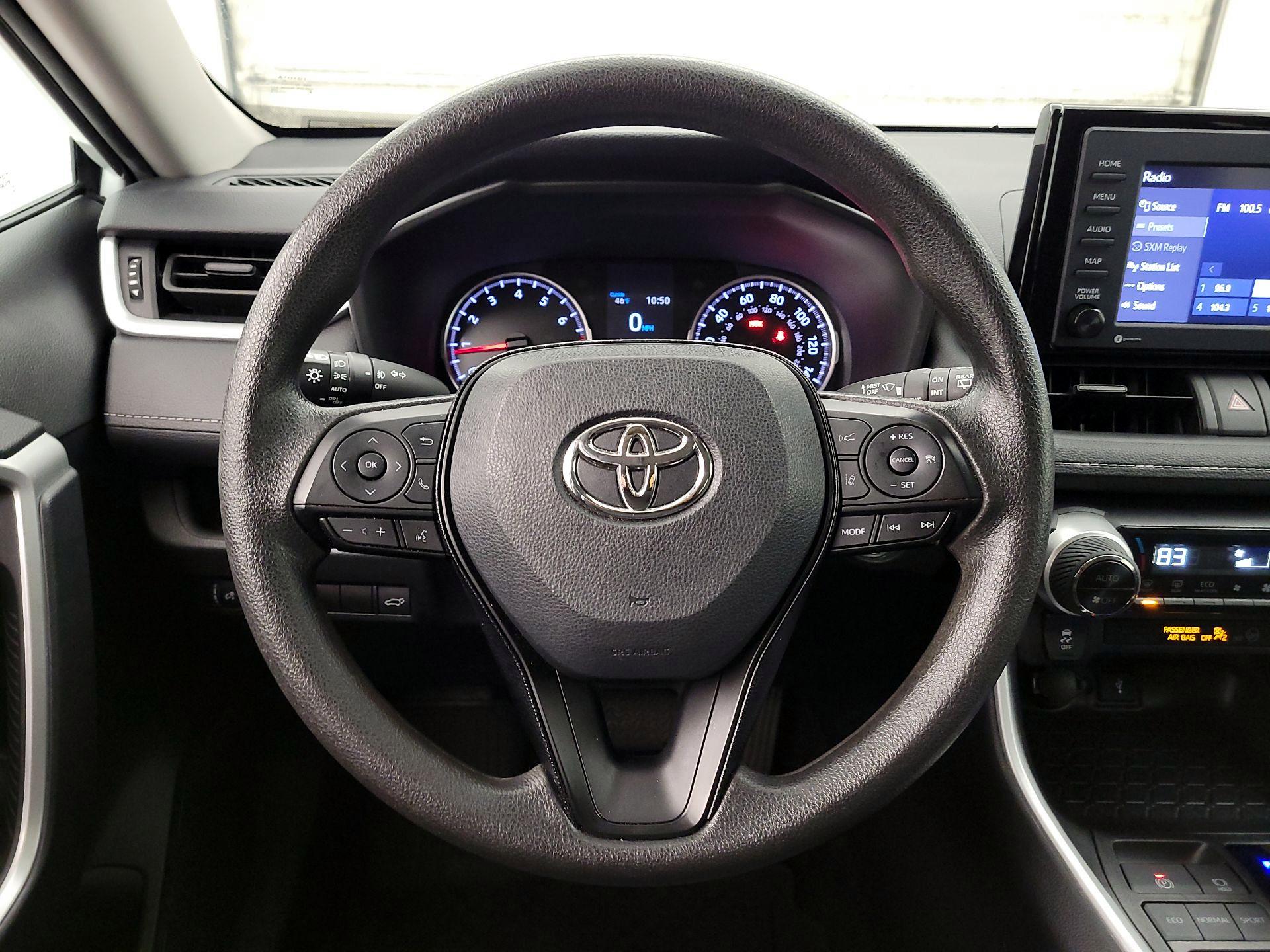 Thumbnail: 2021 Toyota RAV4 - 10