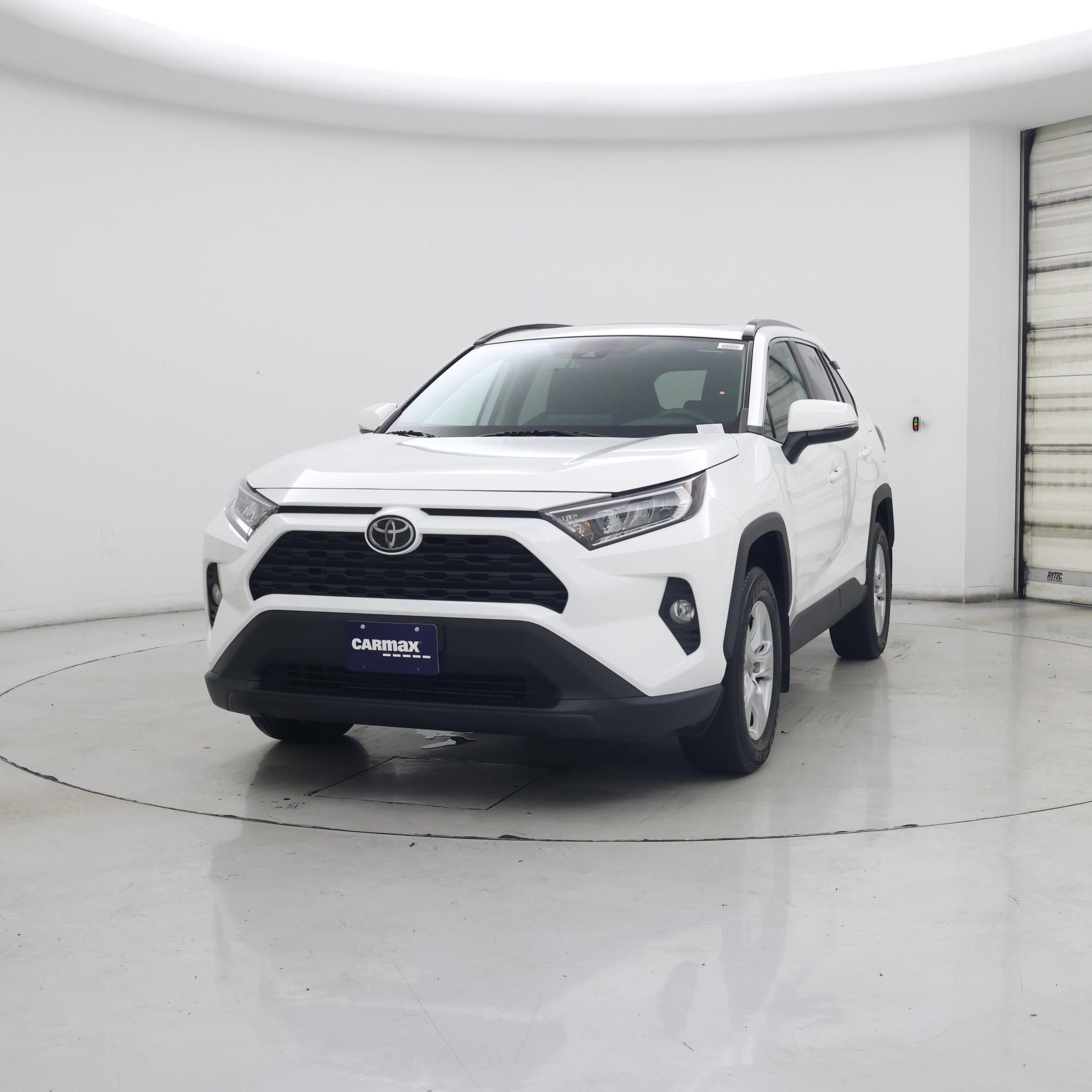 Thumbnail: 2021 Toyota RAV4 - 4