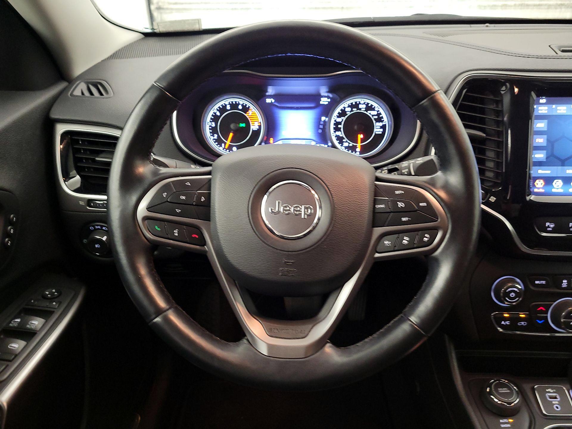 Thumbnail: 2021 Jeep Cherokee - 10