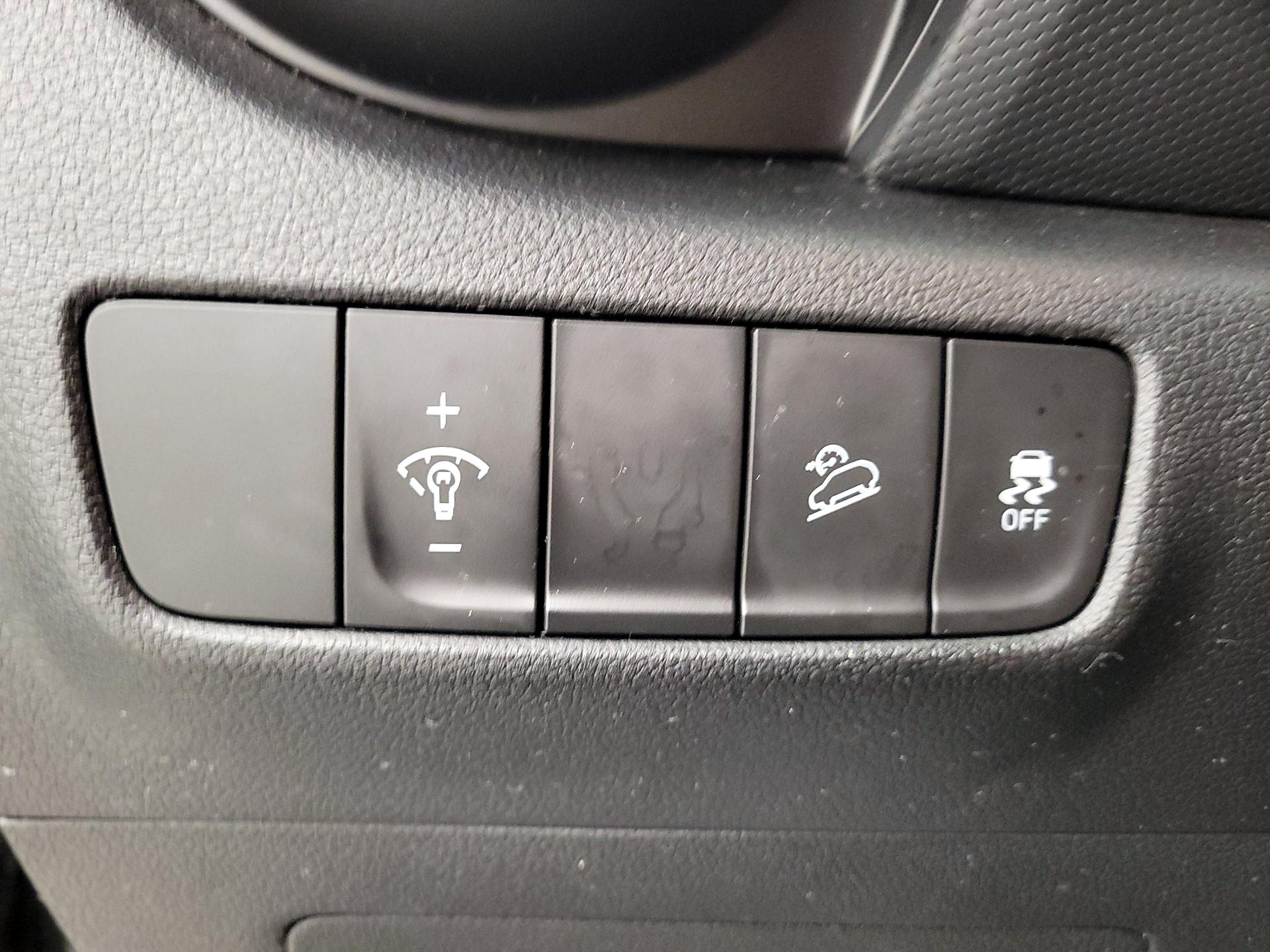 Thumbnail: 2023 Hyundai Kona - 13