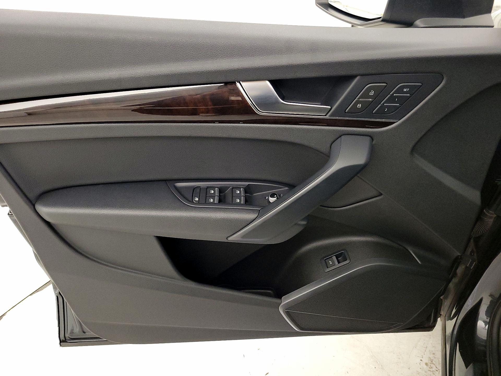 Thumbnail: 2018 Audi Q5 - 12