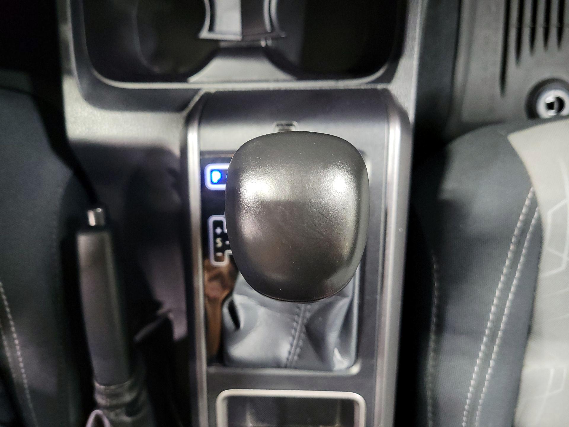 Thumbnail: 2023 Toyota Tacoma - 17