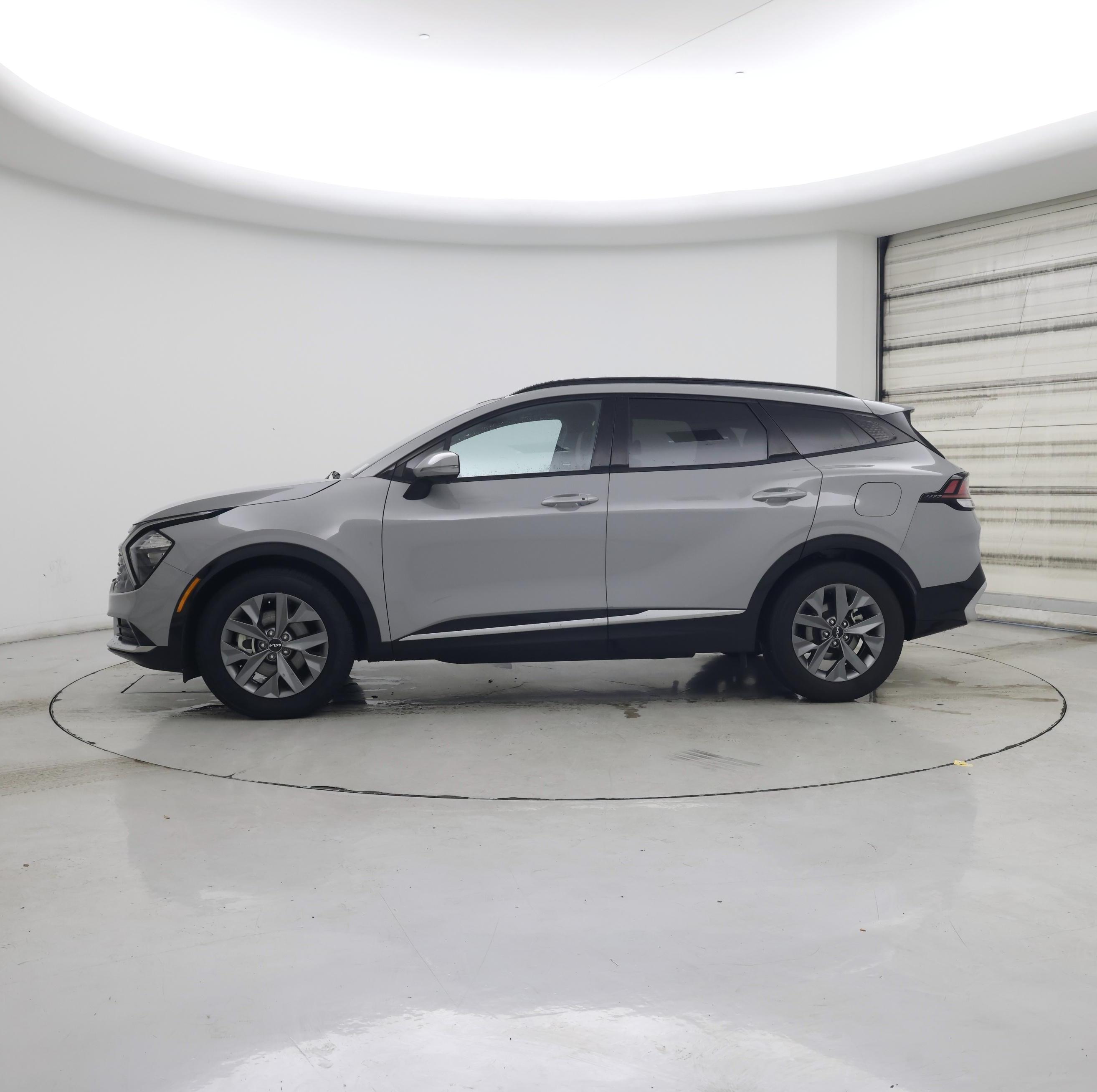 Thumbnail: 2023 Kia Sportage - 3