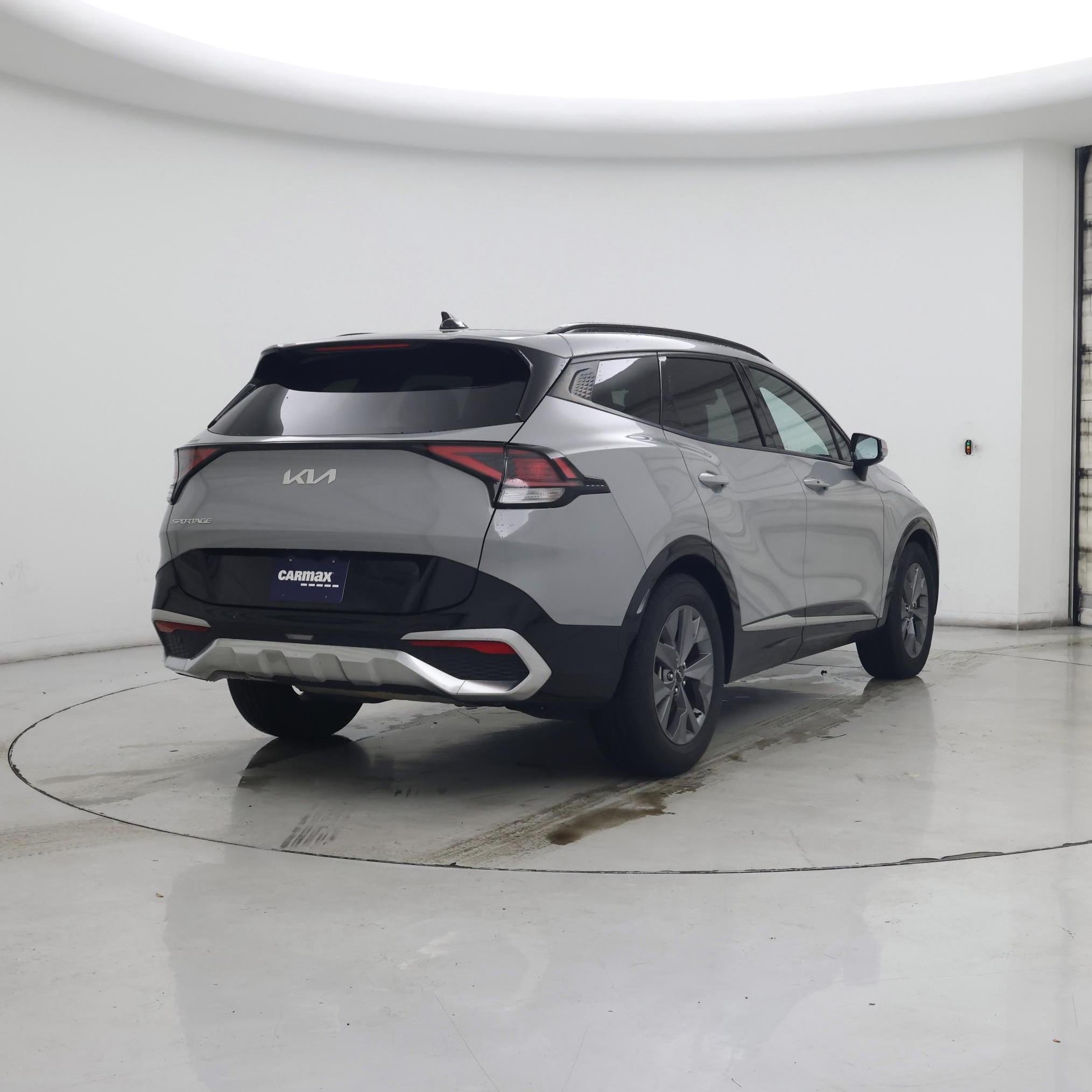 Thumbnail: 2023 Kia Sportage - 8