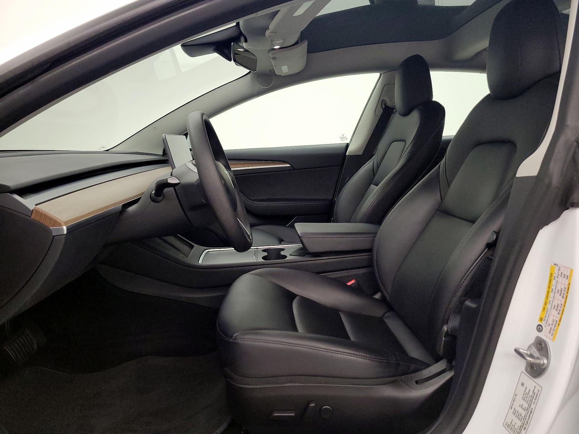 Thumbnail: 2023 Tesla Model 3 - 11