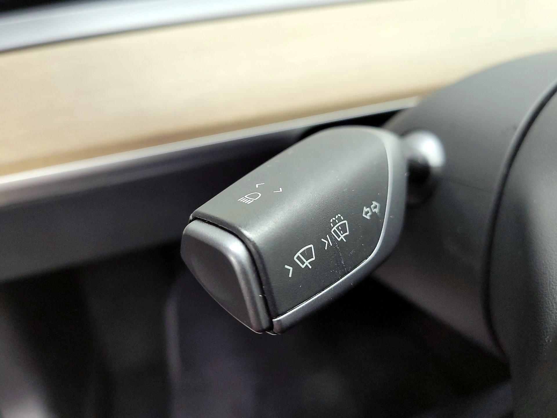 Thumbnail: 2023 Tesla Model 3 - 13