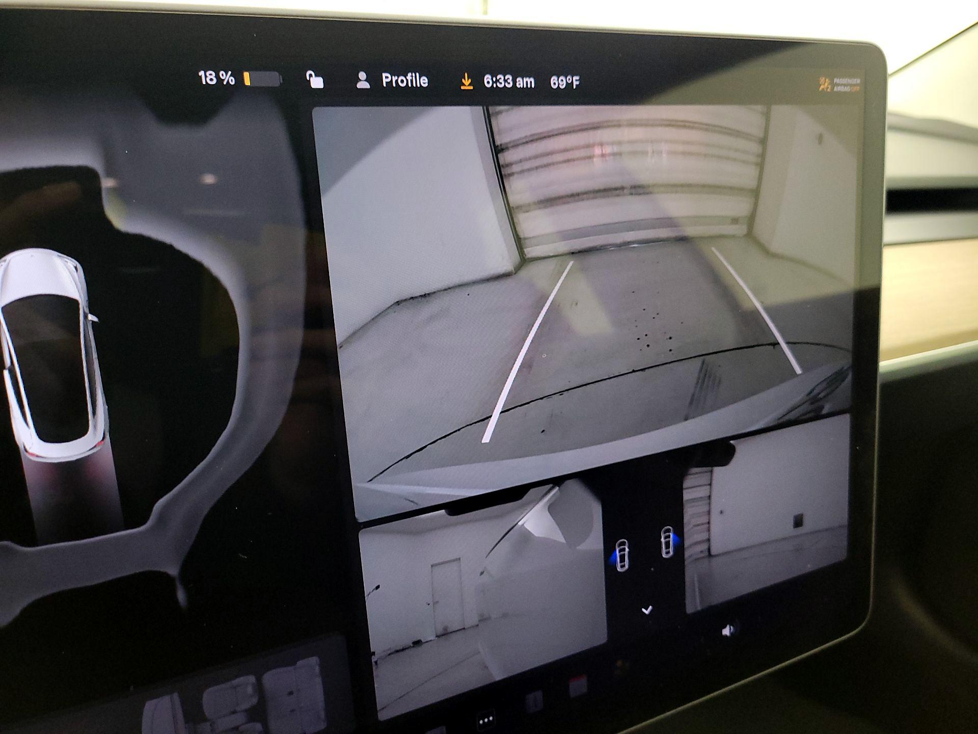 Thumbnail: 2023 Tesla Model 3 - 14