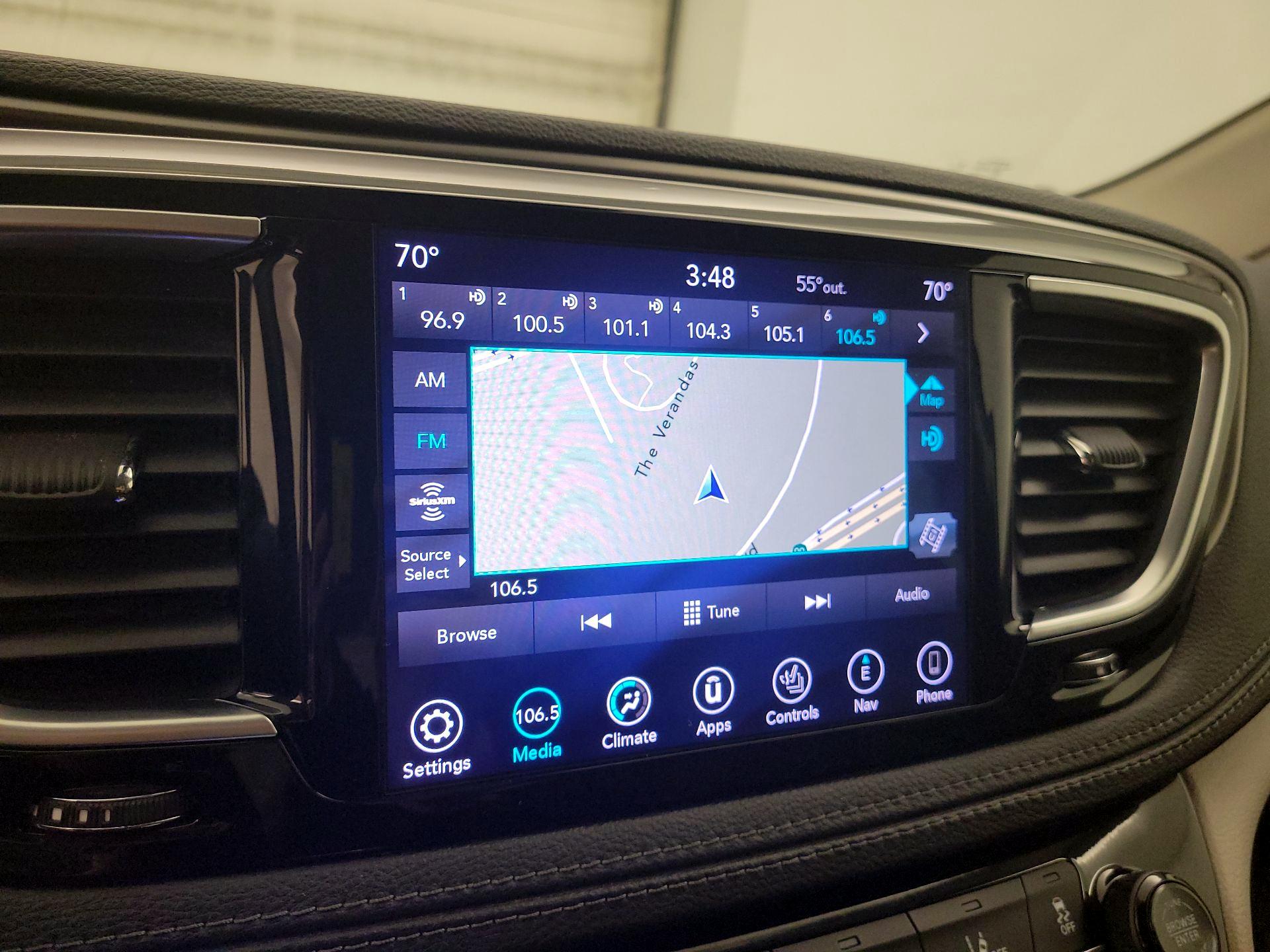 Thumbnail: 2018 Chrysler Pacifica - 14