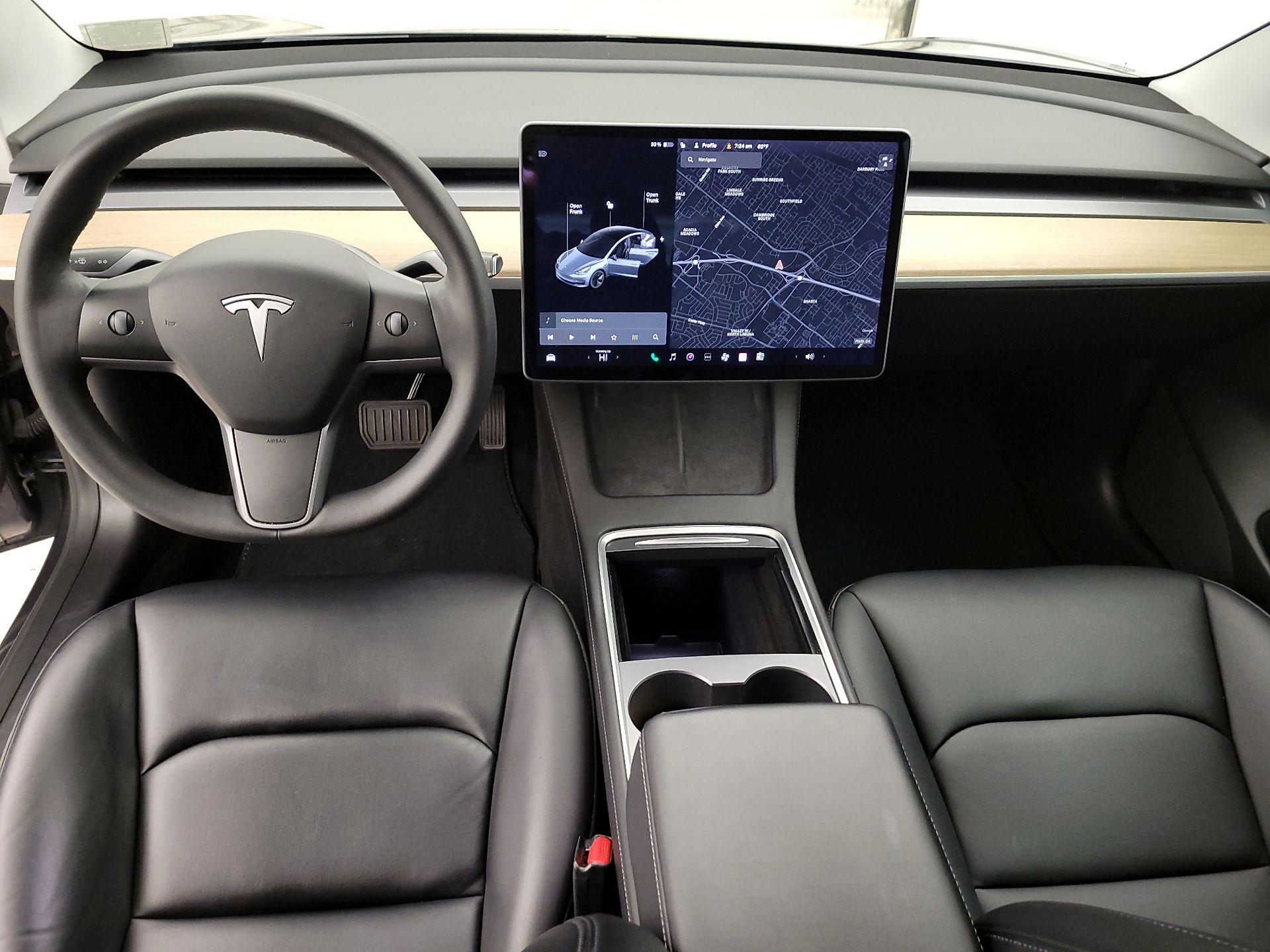 Thumbnail: 2021 Tesla Model 3 - 20